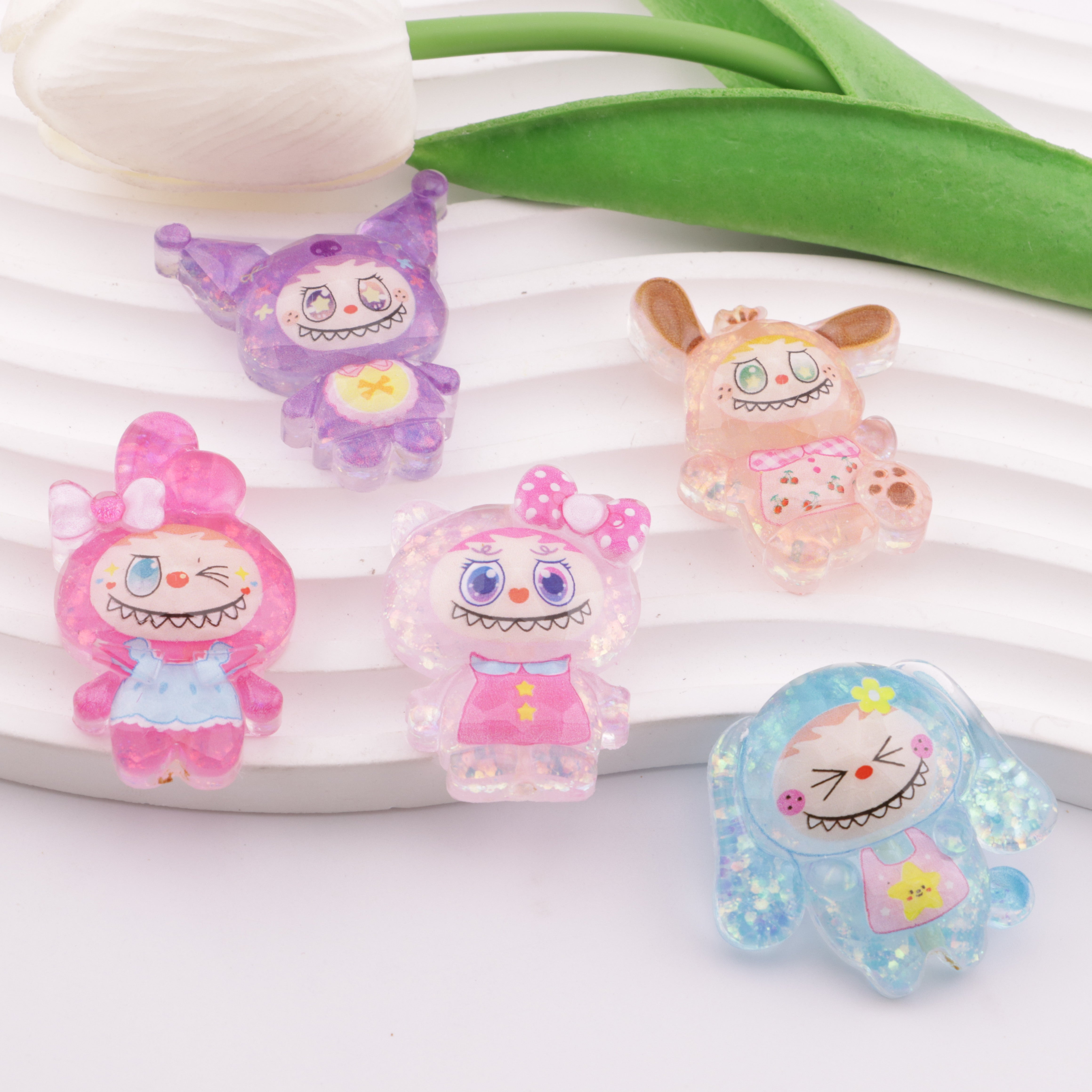 FS6026- Labubu Glitter Resin Beads