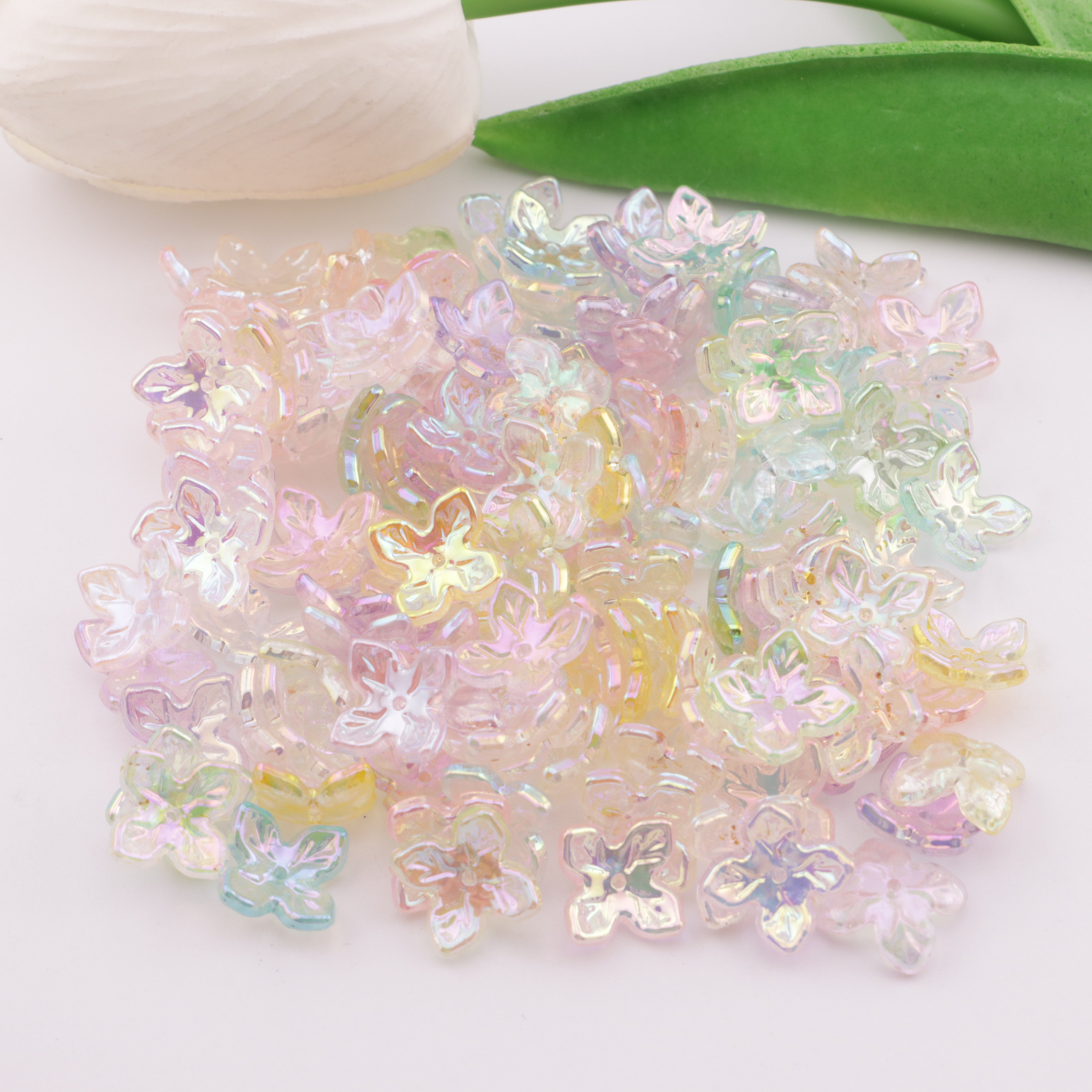 FS6042- Approximately 15mm Acrylic Electroplated Glow-In-The-Dark Flowers
