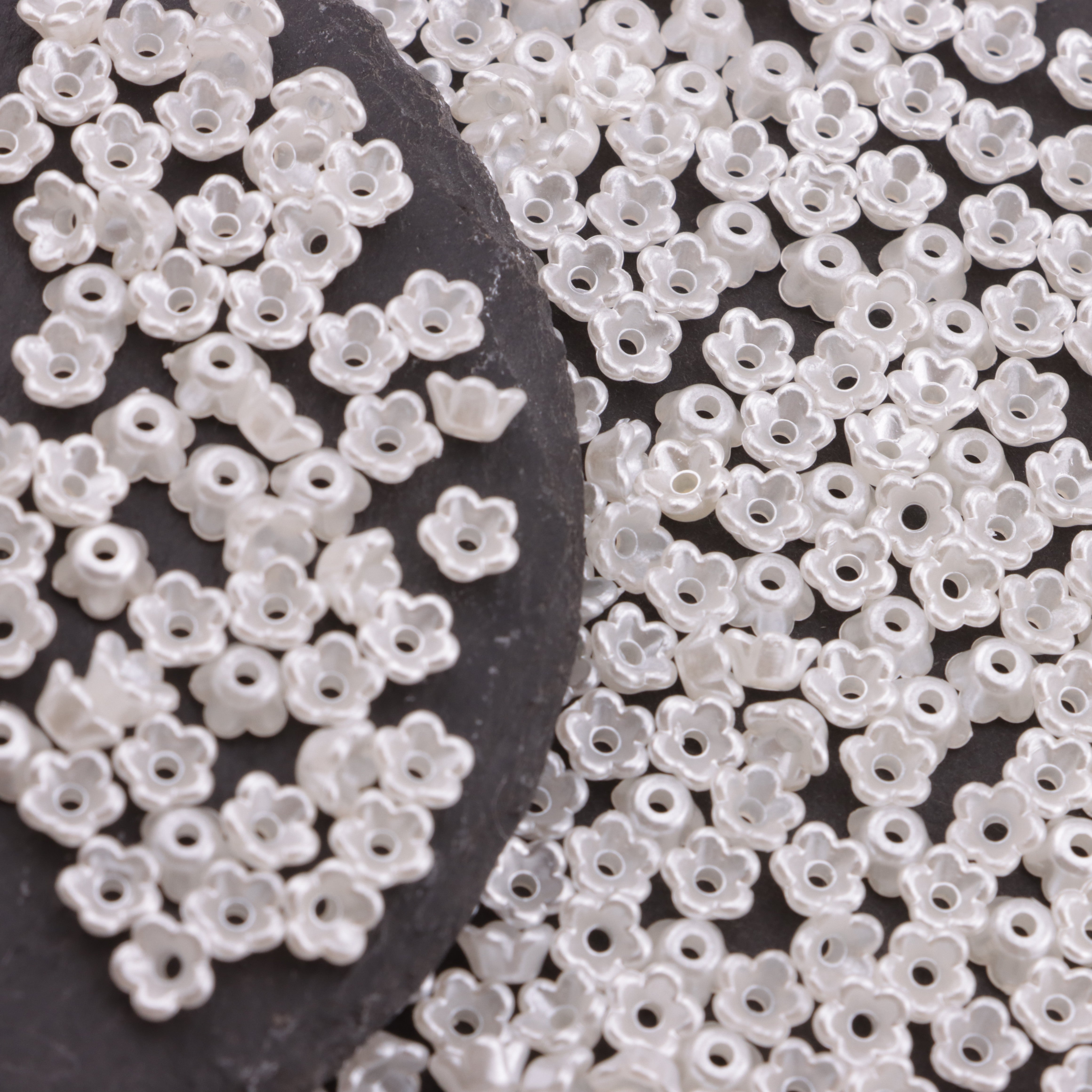 FS6047- 6mm Pearlescent Lily - of - the - Valley Flowers