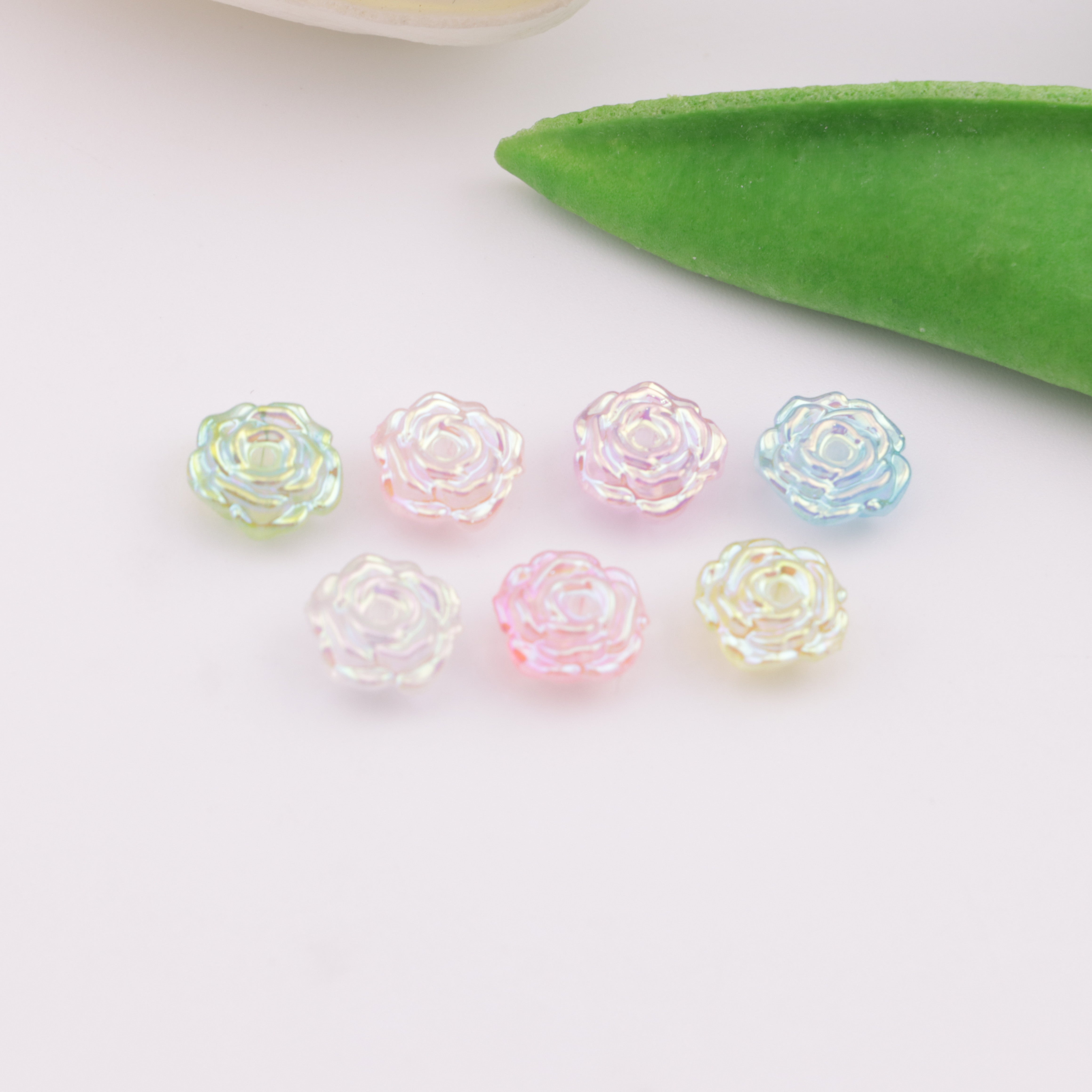 FS6055- 8mm Glow-In-The-Dark UV-Plated With Hole Roses