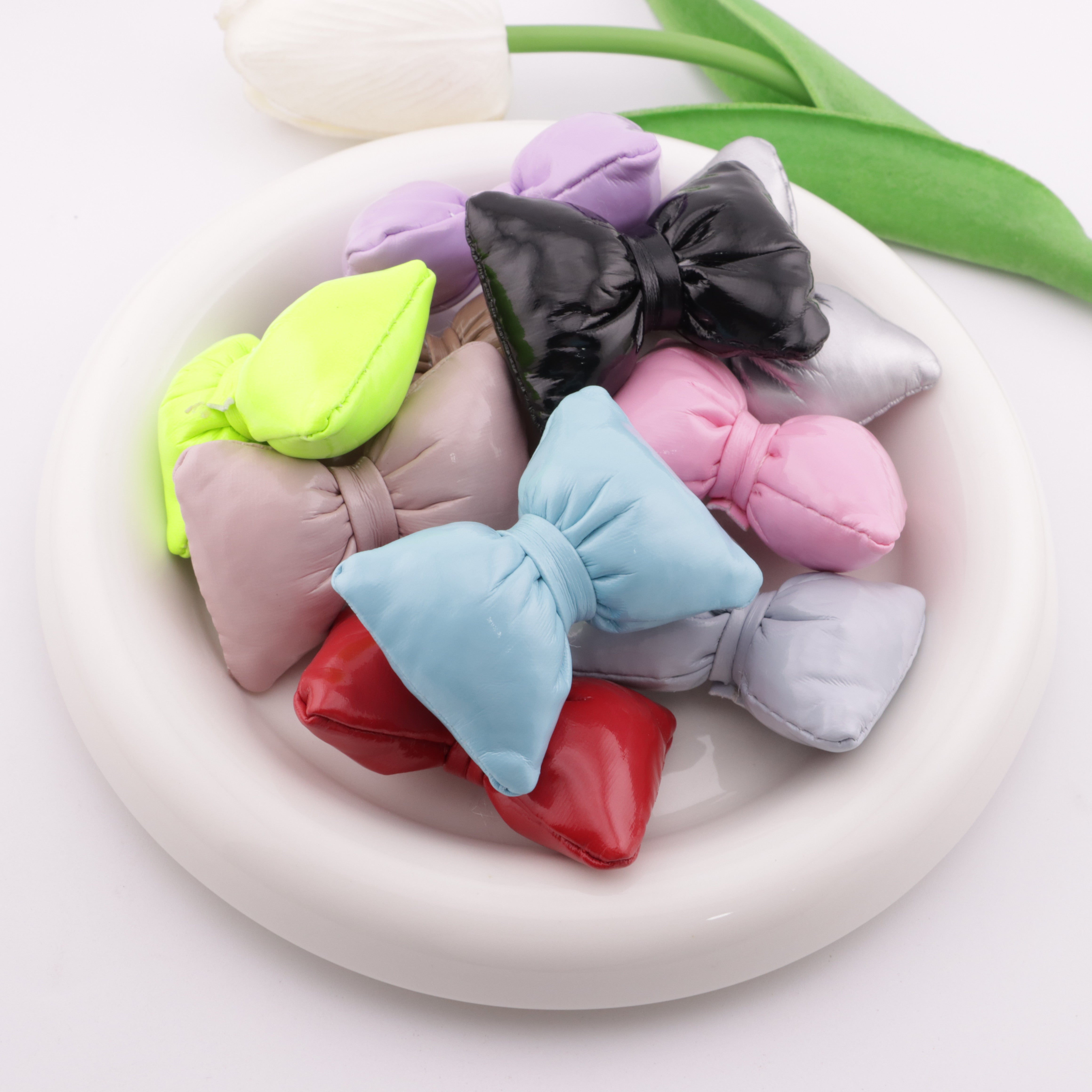 FS6050- Approximately 46*37mm Leather Bowknot