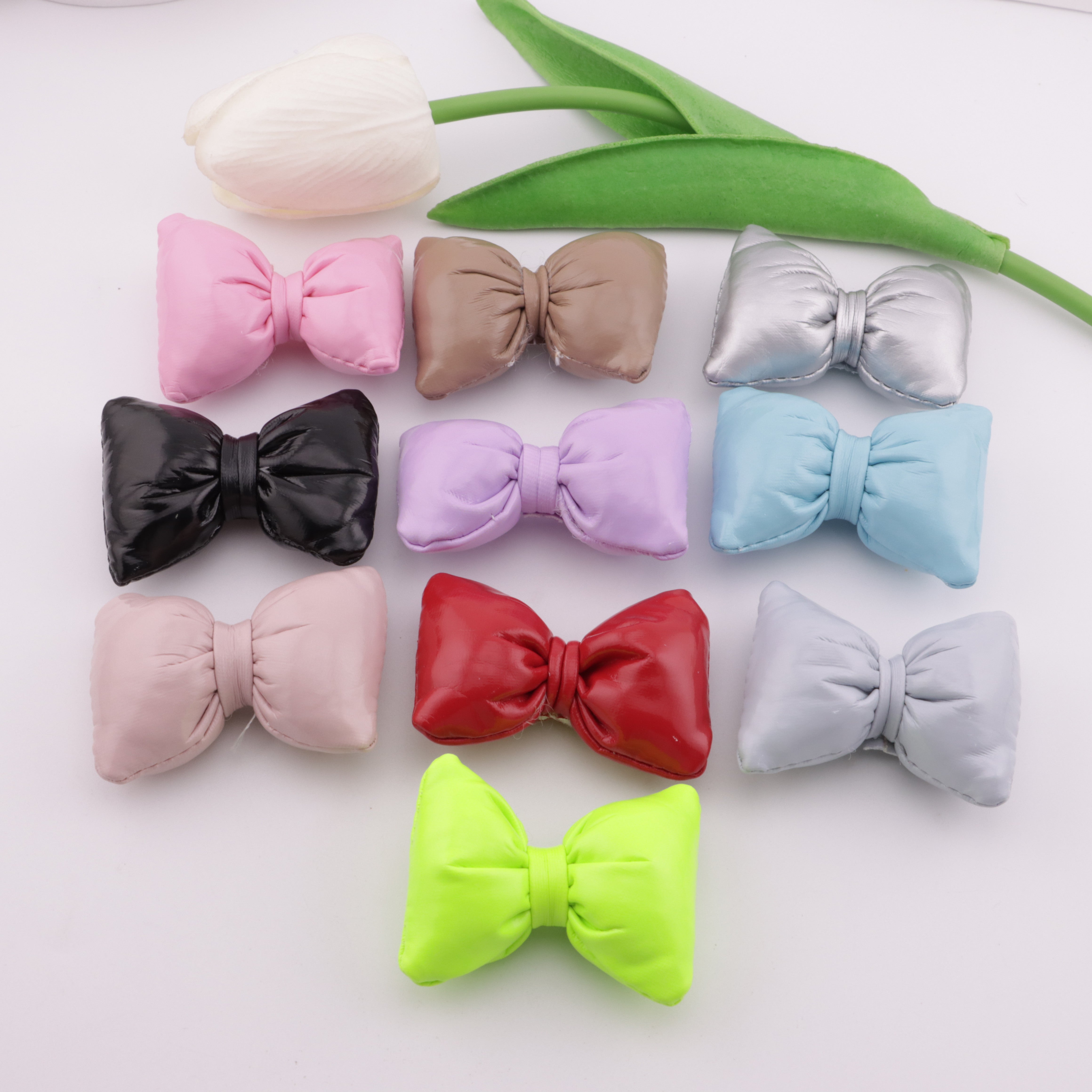 FS6050- Approximately 46*37mm Leather Bowknot