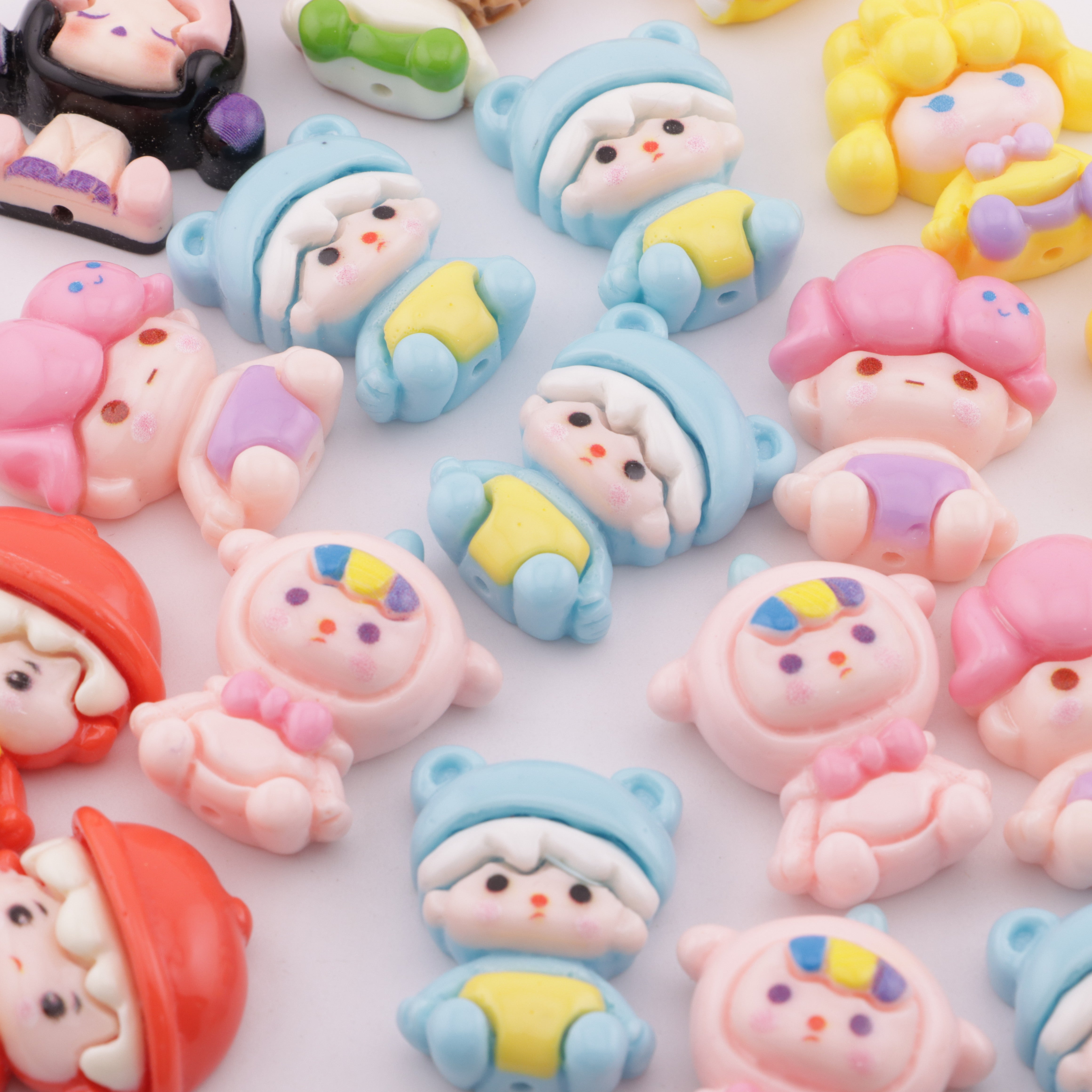 FS6077- Pop Mart Resin Beads