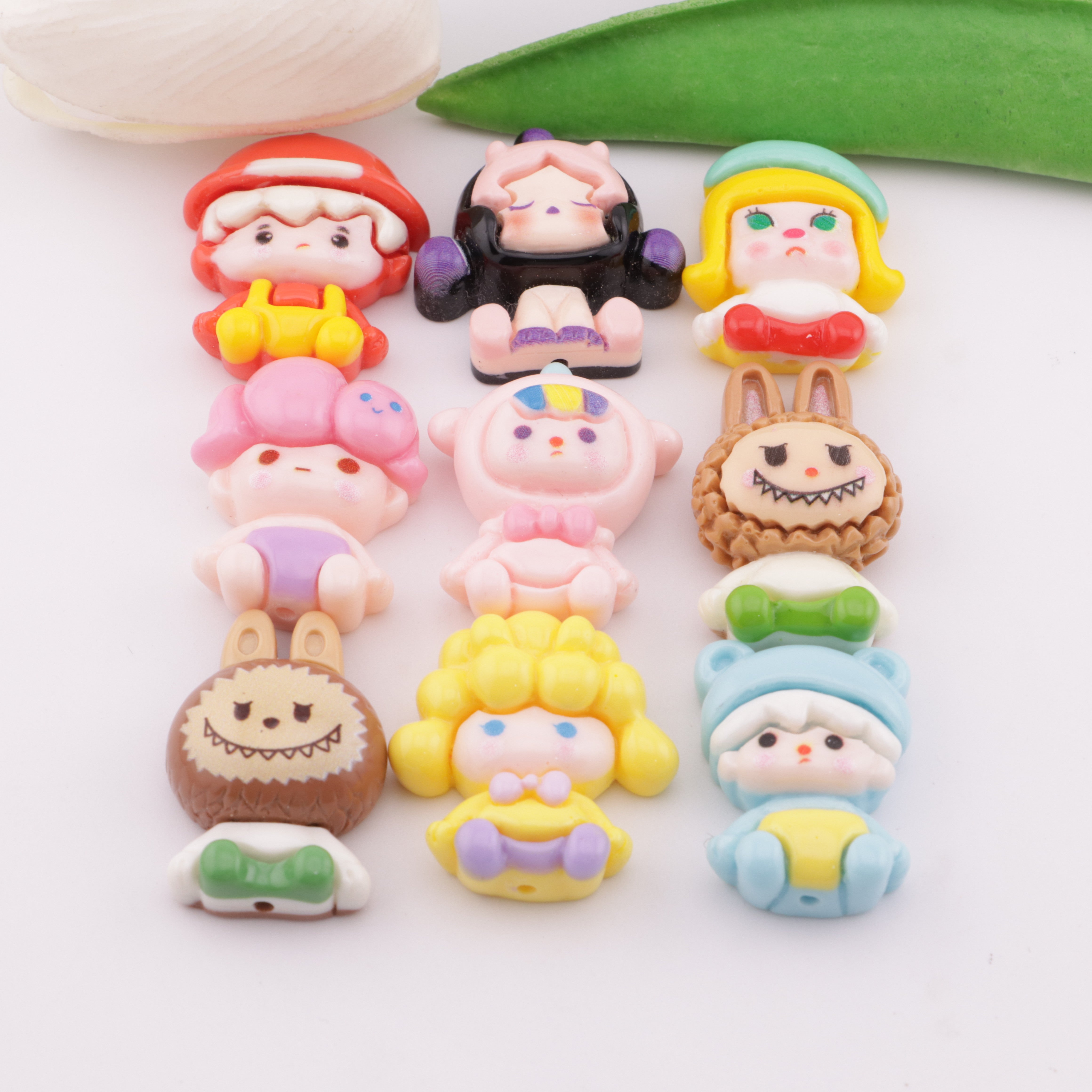 FS6077- Pop Mart Resin Beads