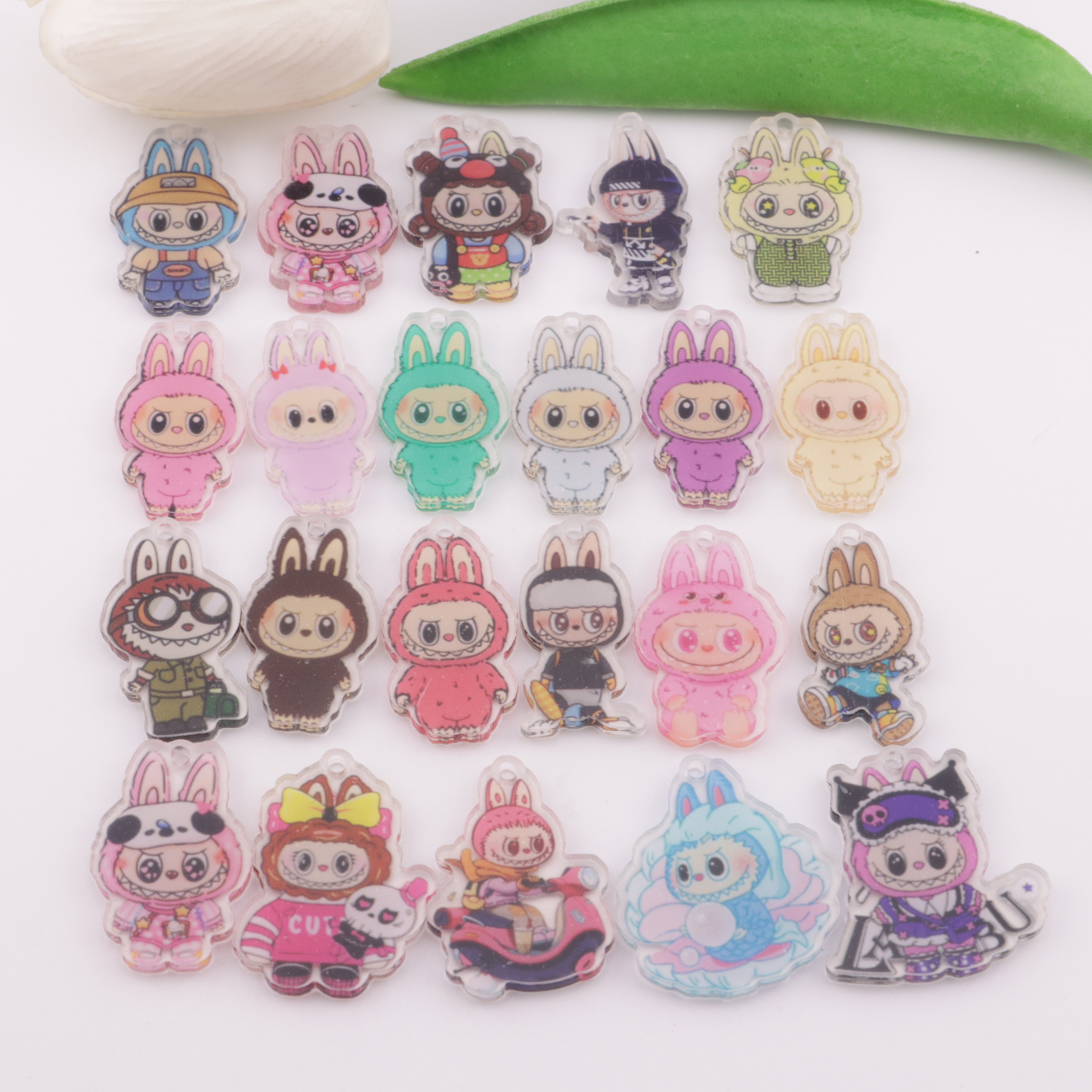 FS6074- 3cm Labubu Acrylic Hanging Hole