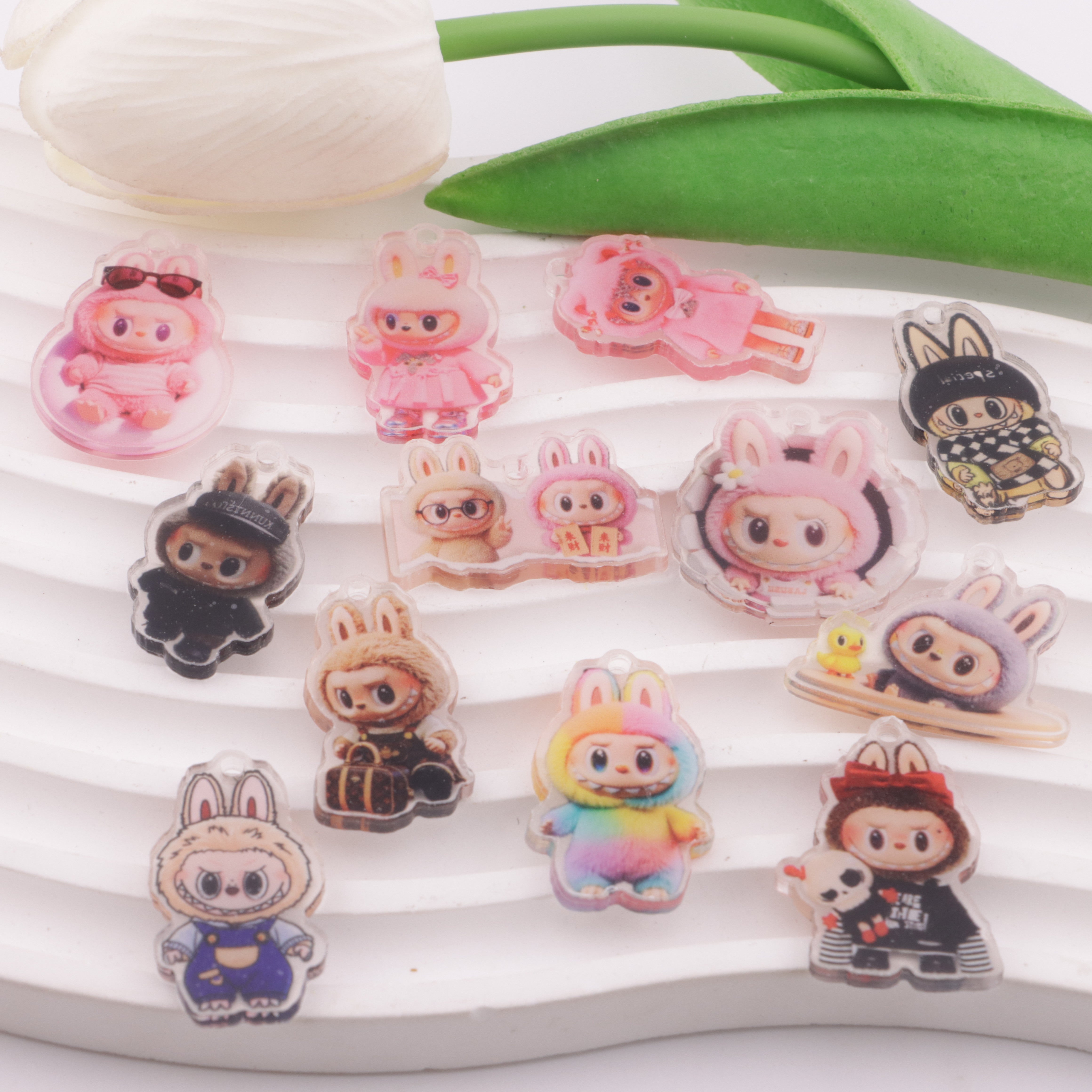 FS6075- Approximately 2 - 3 Cm Labubu Acrylic Hanging Hole