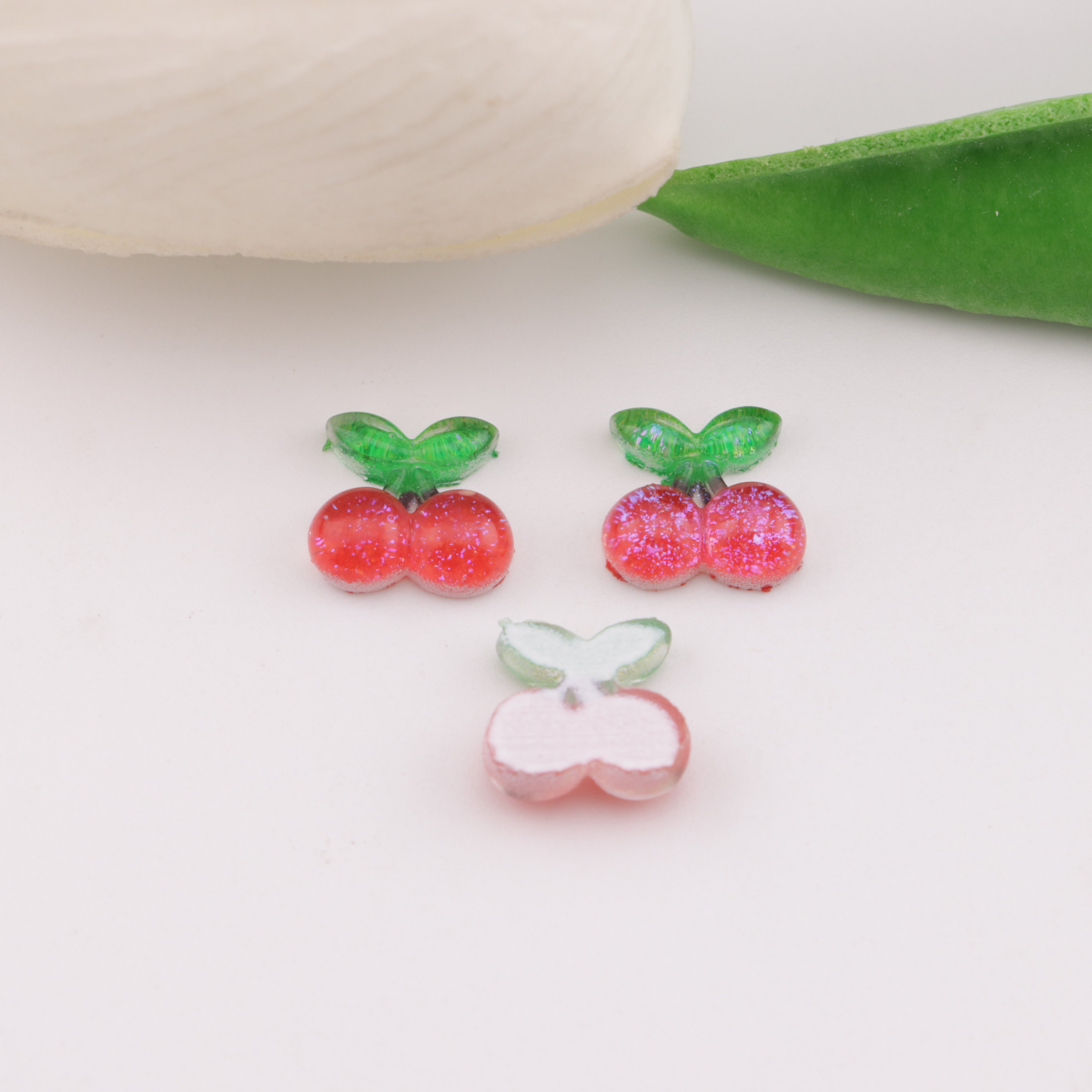 FS6091- 10mm Red Cherry Charms Red Cherry Patches Resin