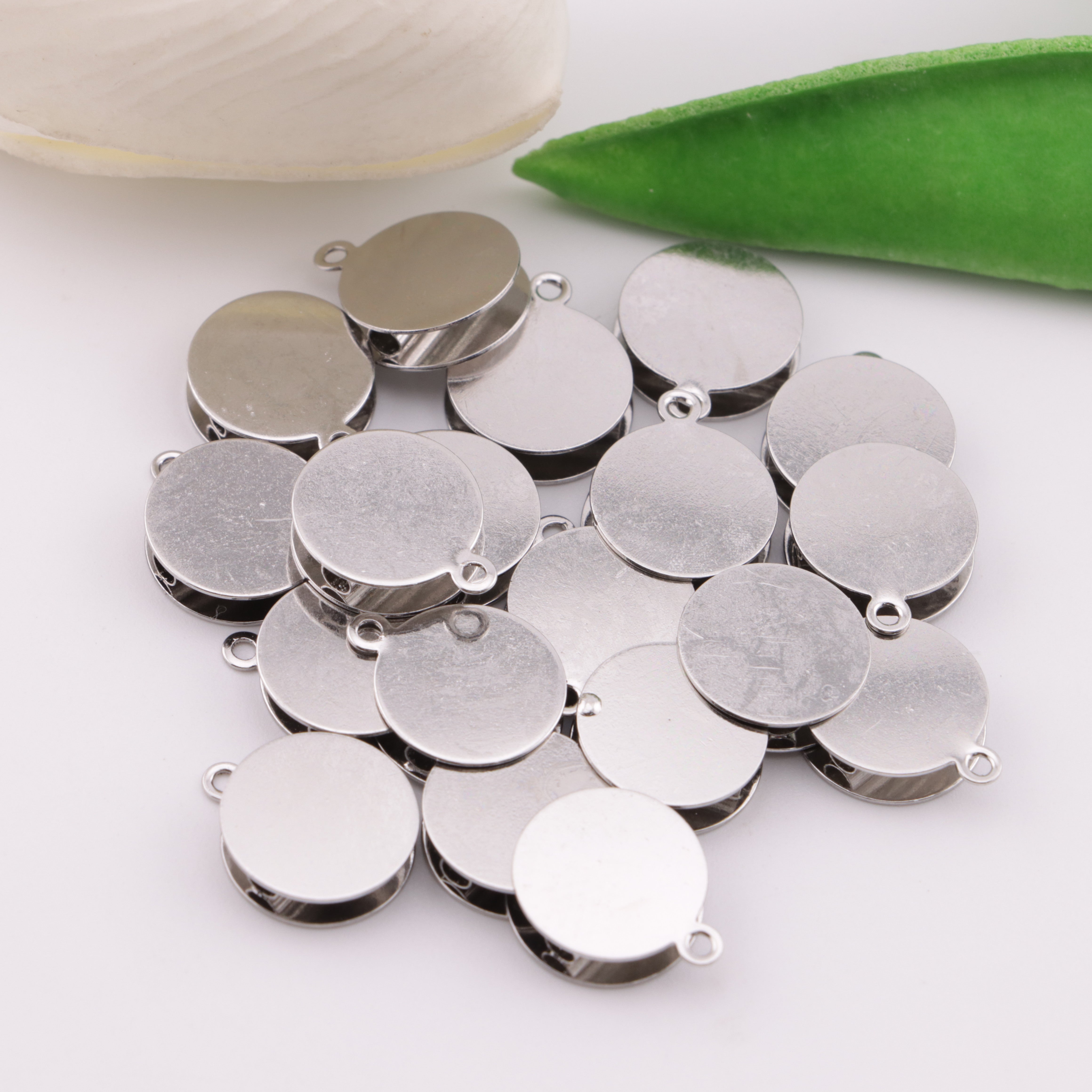 FS6100- 12mm Metal Based Beads With Hanging Holes