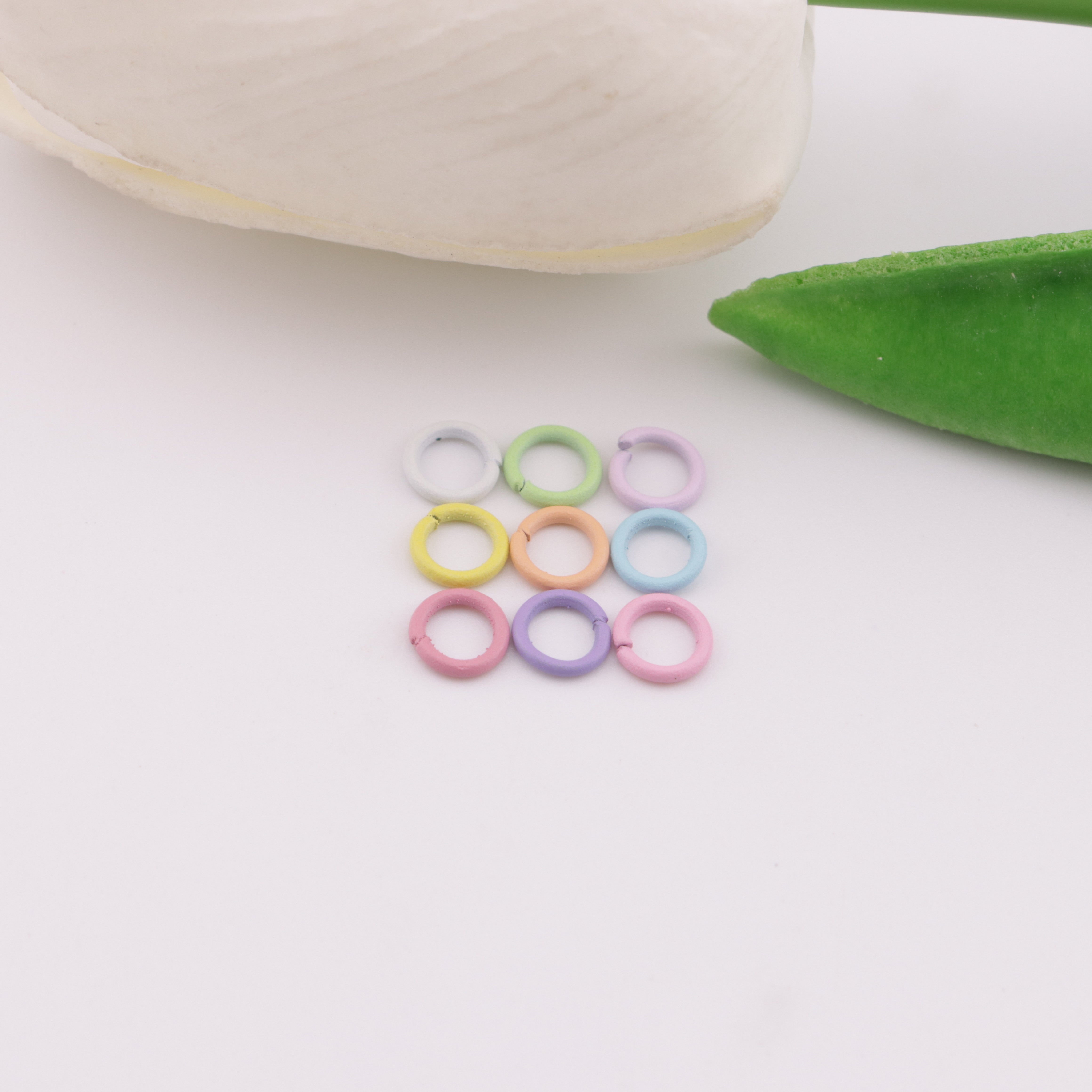 FS6094- 5mm Closed Jump Rings, Colorful Closed - End Rings