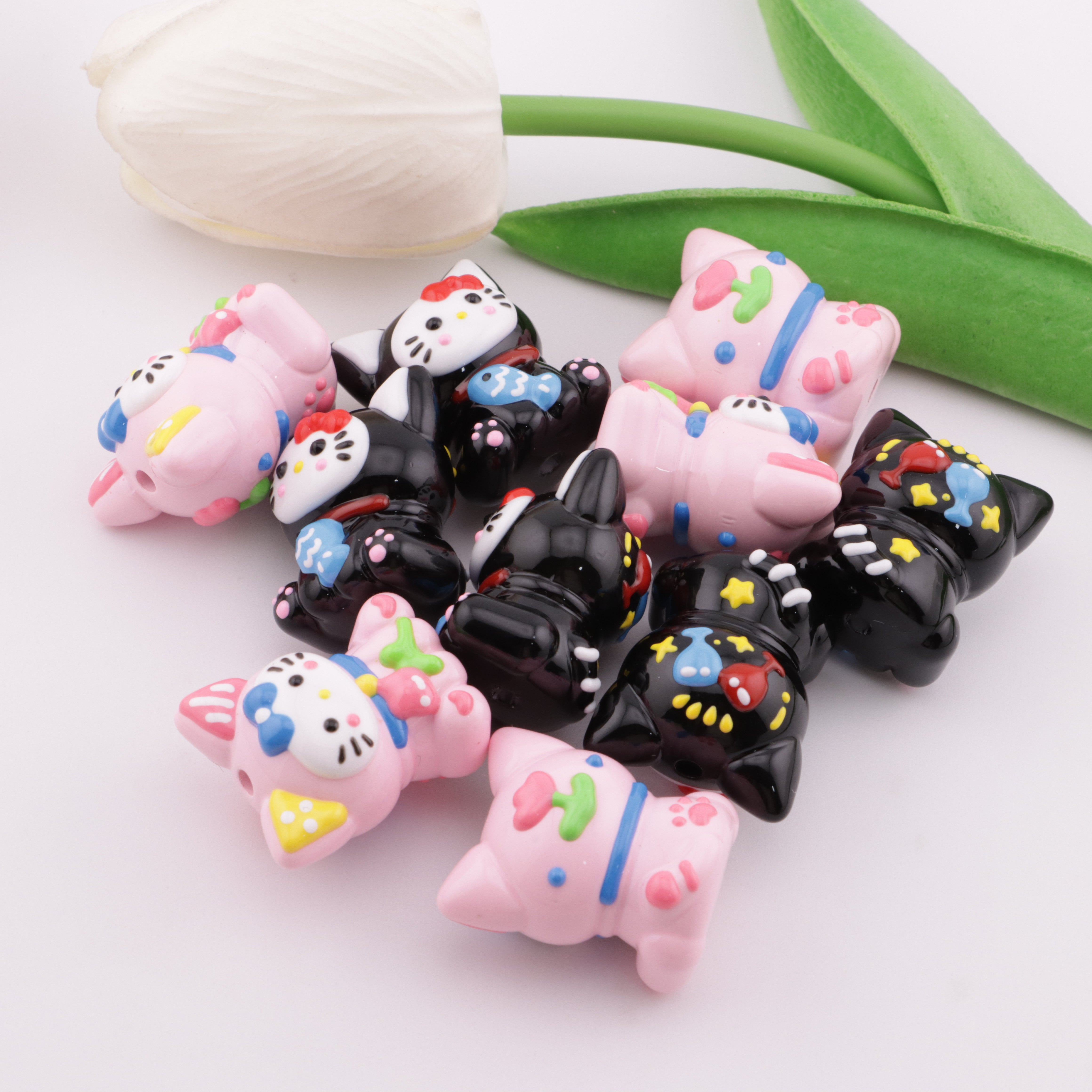 FS6103- HK Hand-Painted Beads