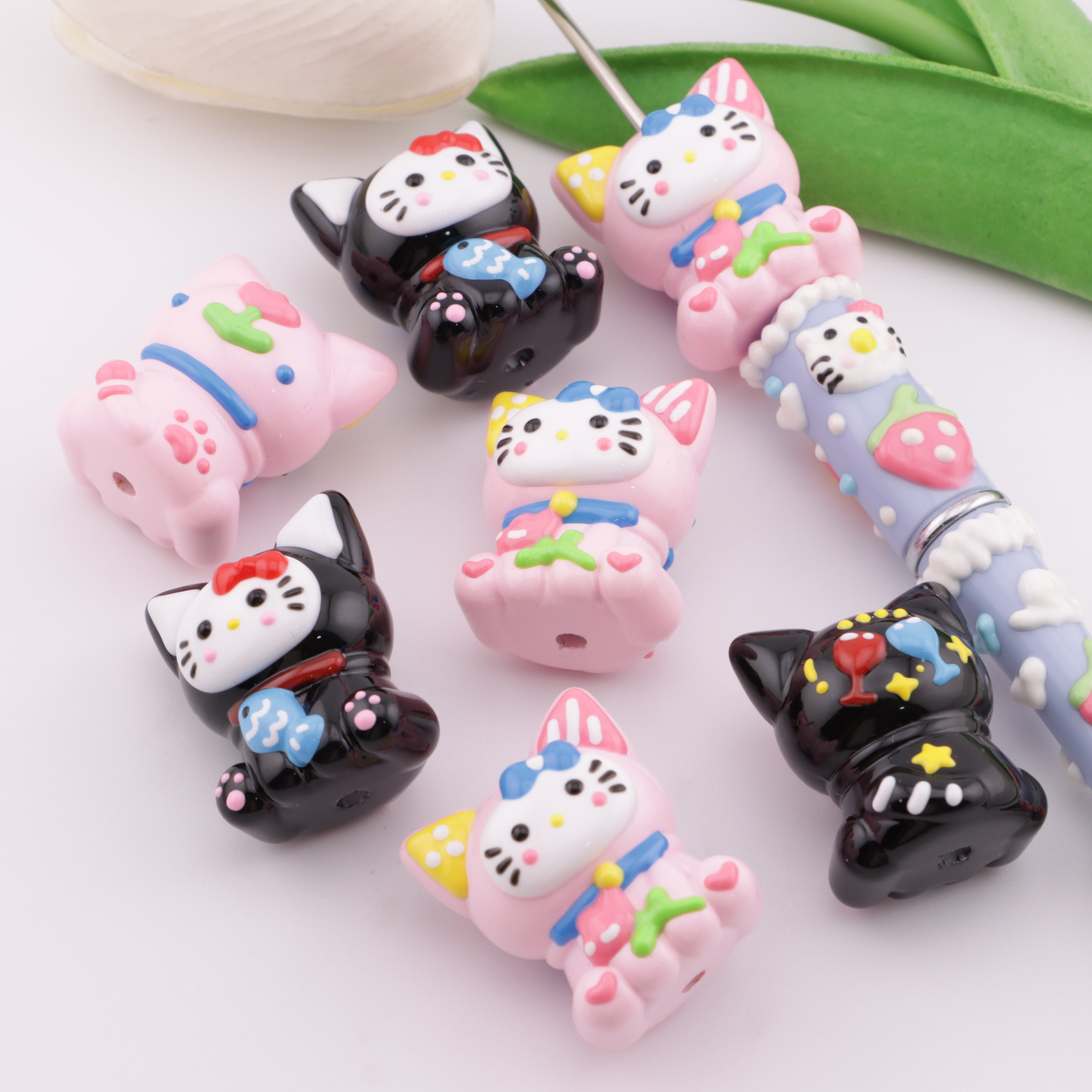 FS6103- HK Hand-Painted Beads
