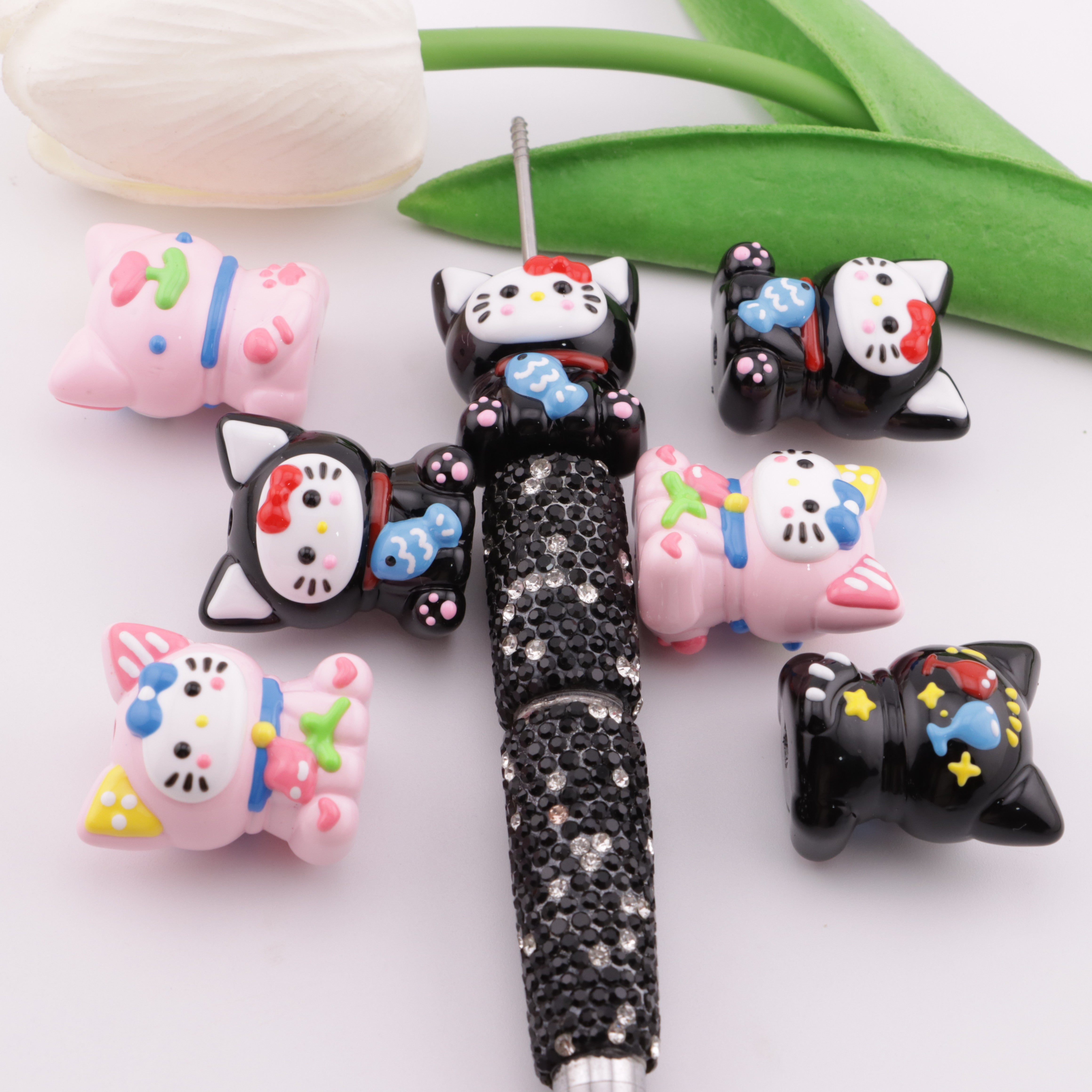 FS6103- HK Hand-Painted Beads