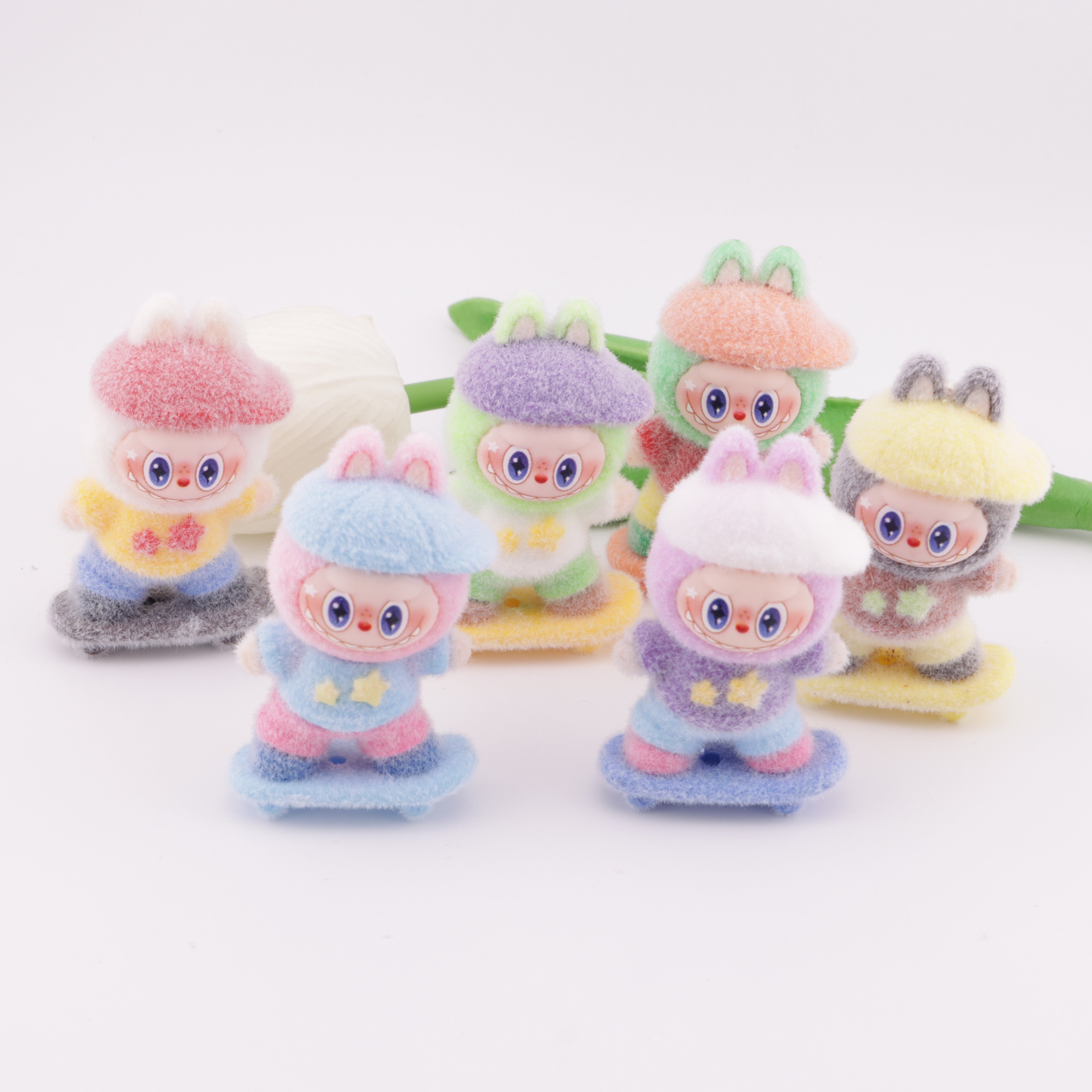 FS6109- Flocked Labubu Skateboard Through-Hole Beads