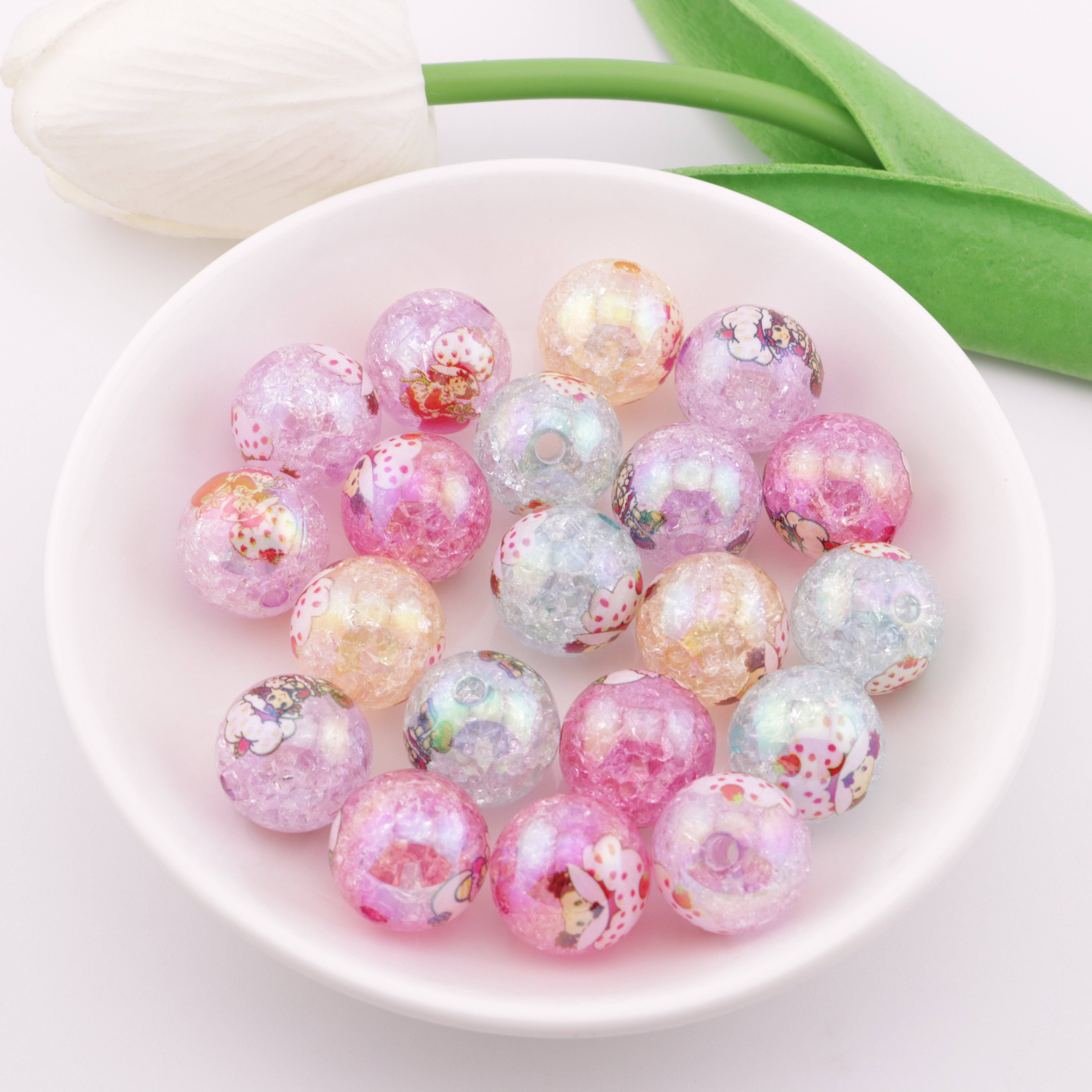 FS6121- 16mm Strawberry Girl Acrylic Beads