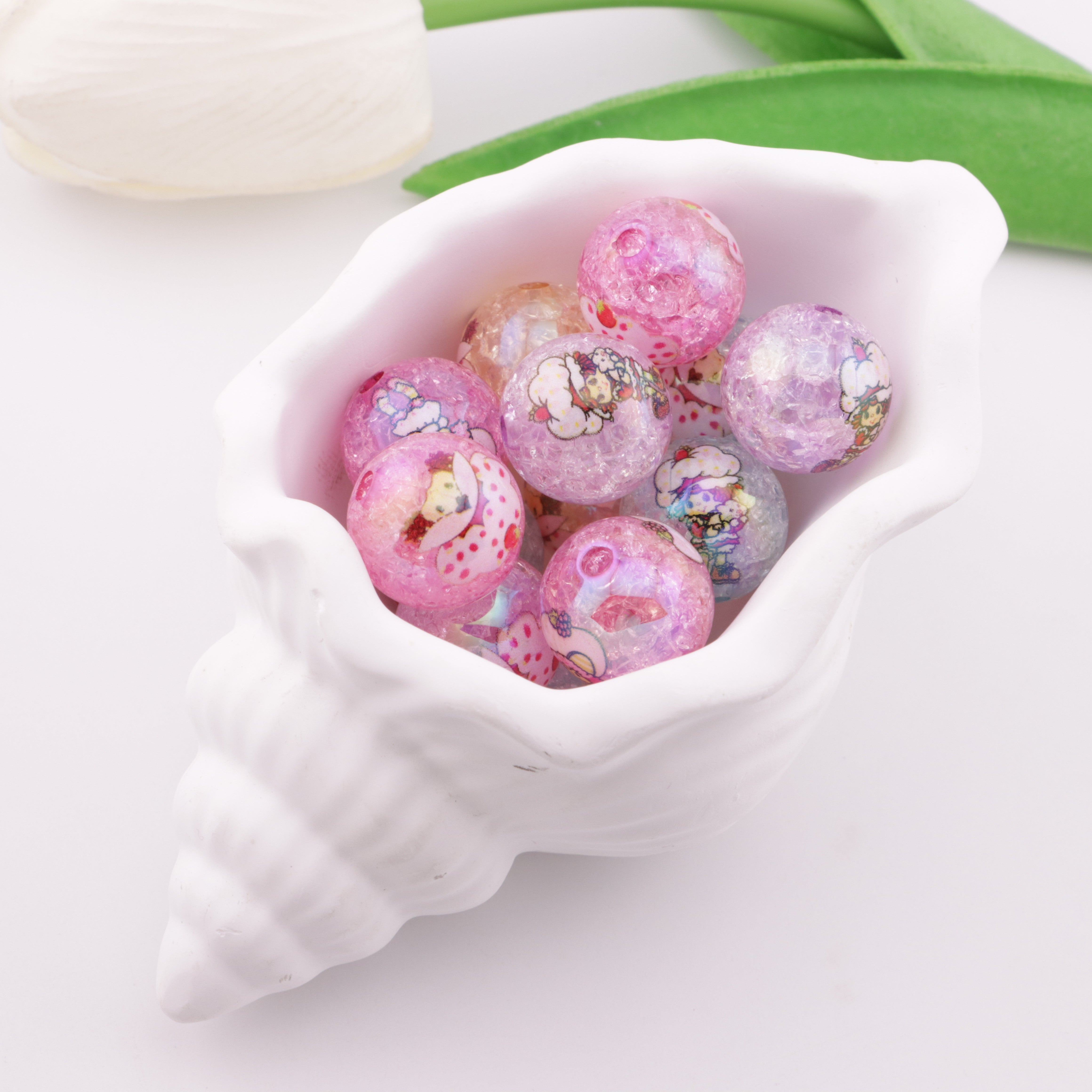 FS6121- 16mm Strawberry Girl Acrylic Beads