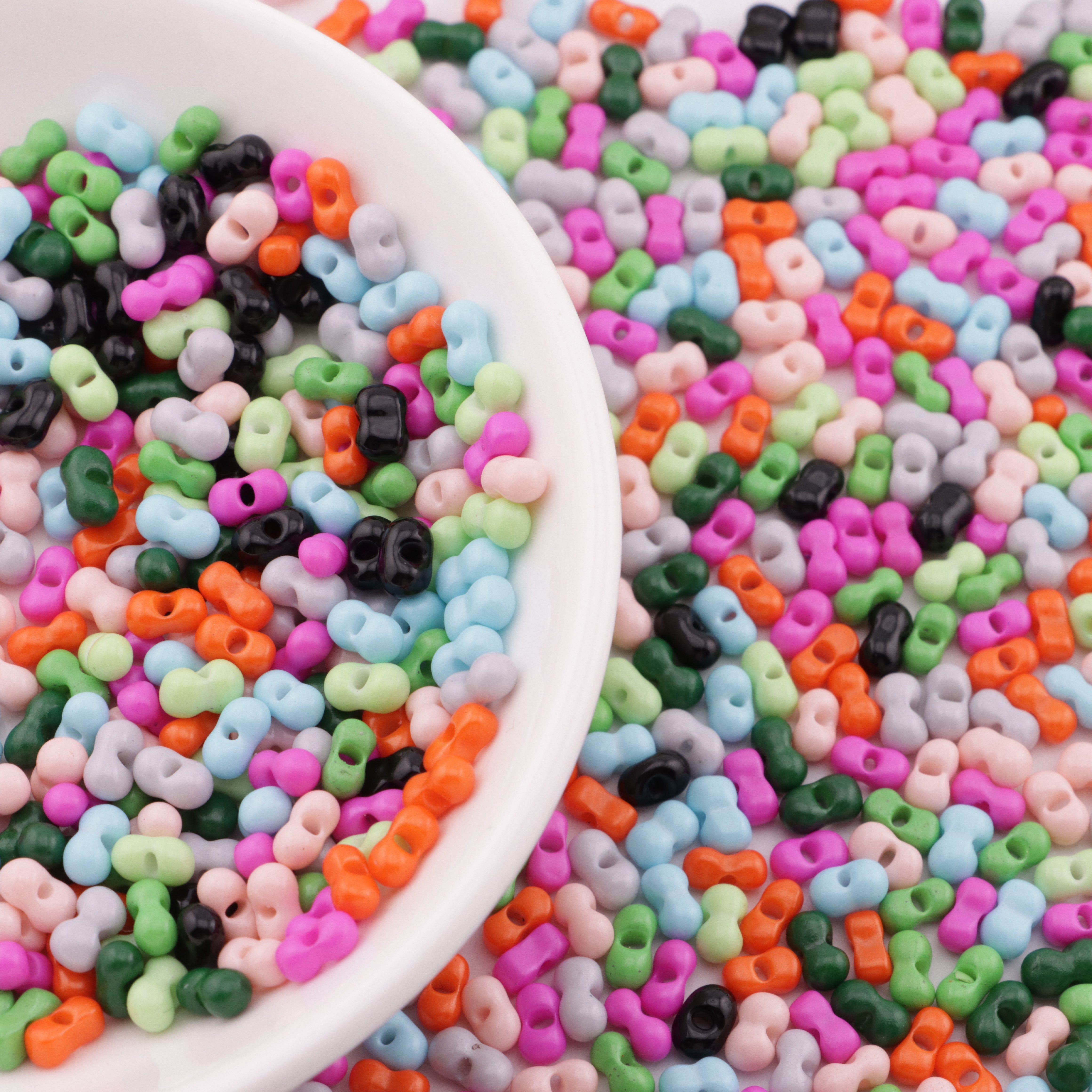 FS6038- 3×6Mm Glass Peanut Beads