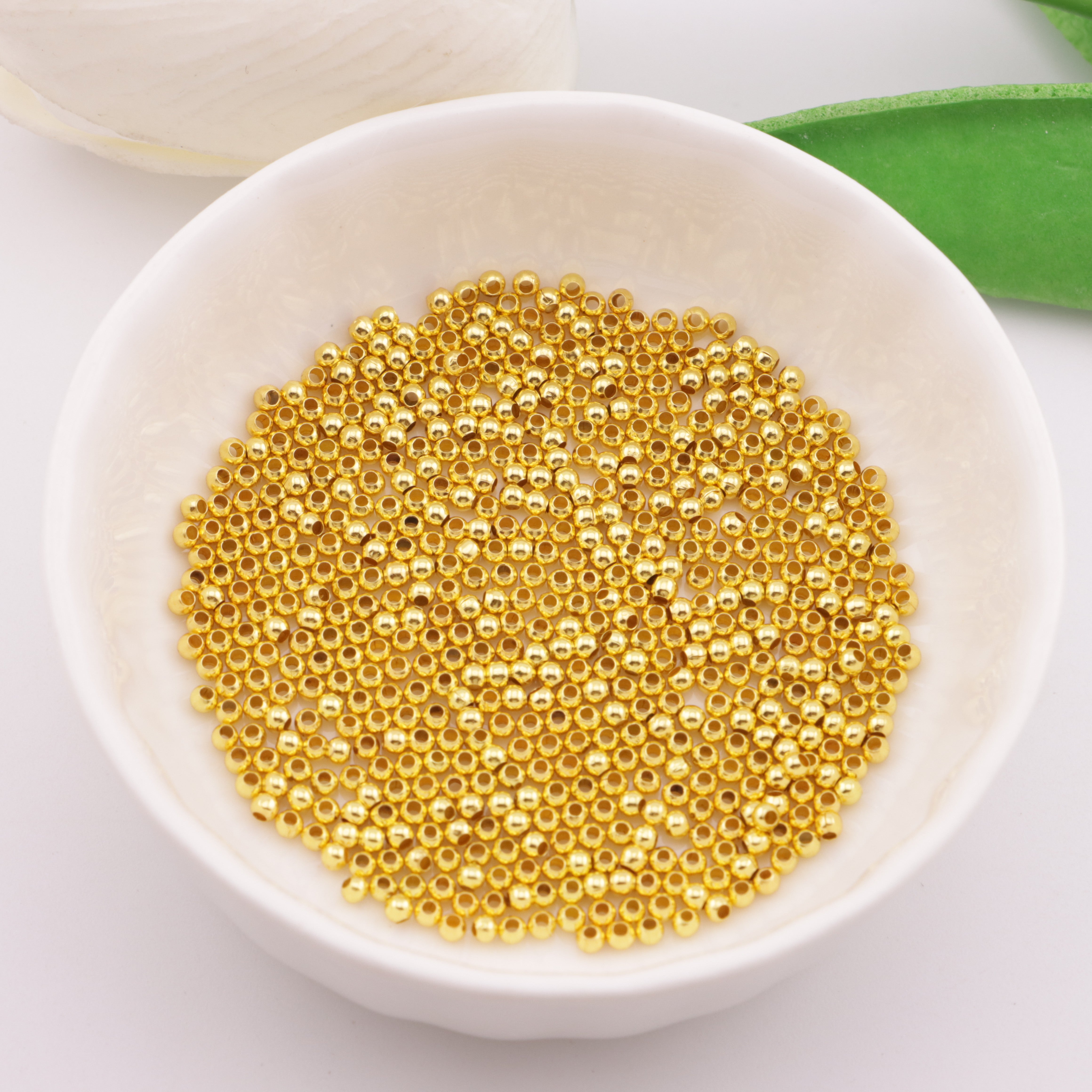 FS6136- 2mm Metal Beads