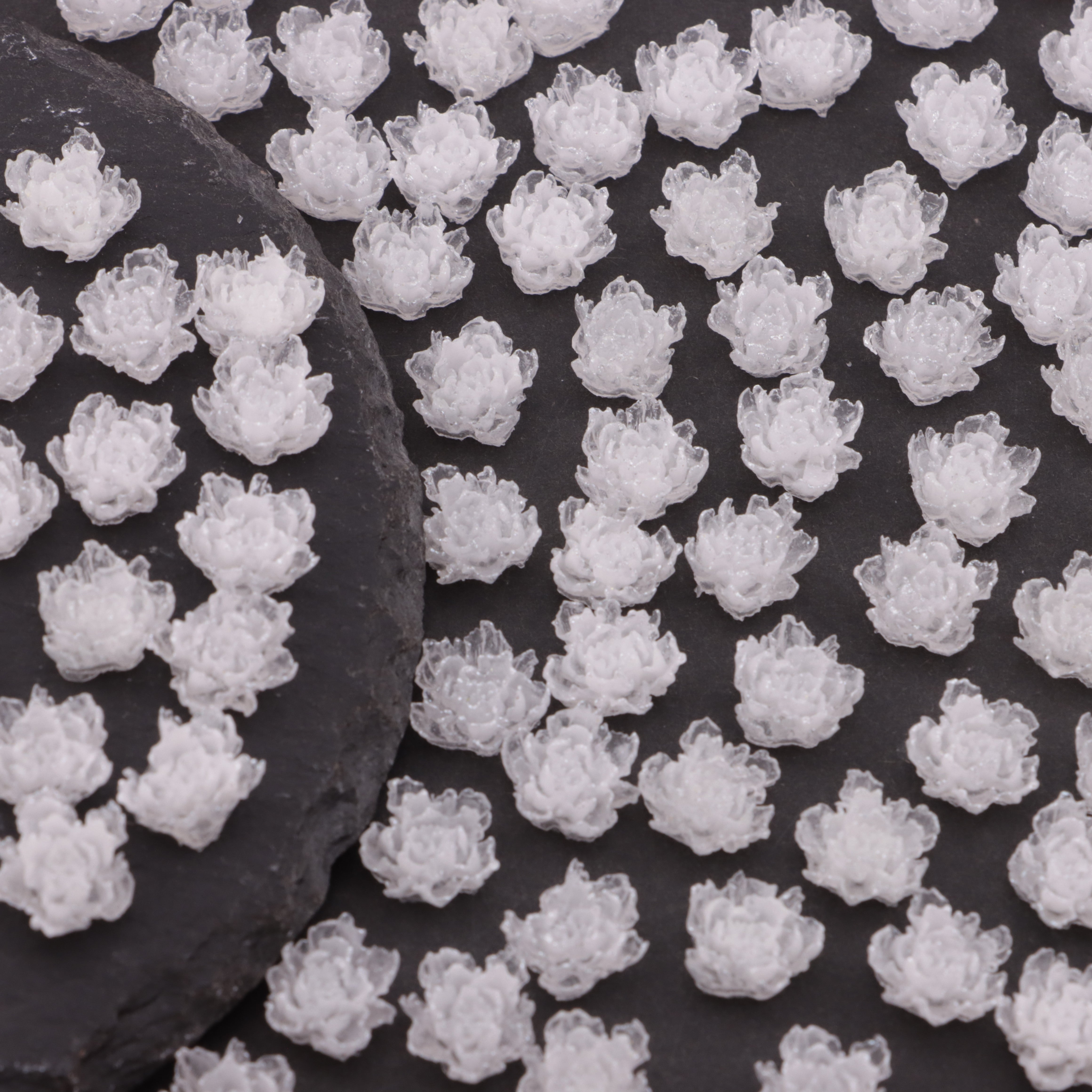 FS6143- 10mm Luminous Soft Flower Charms Night - Glow Soft Flower Patches