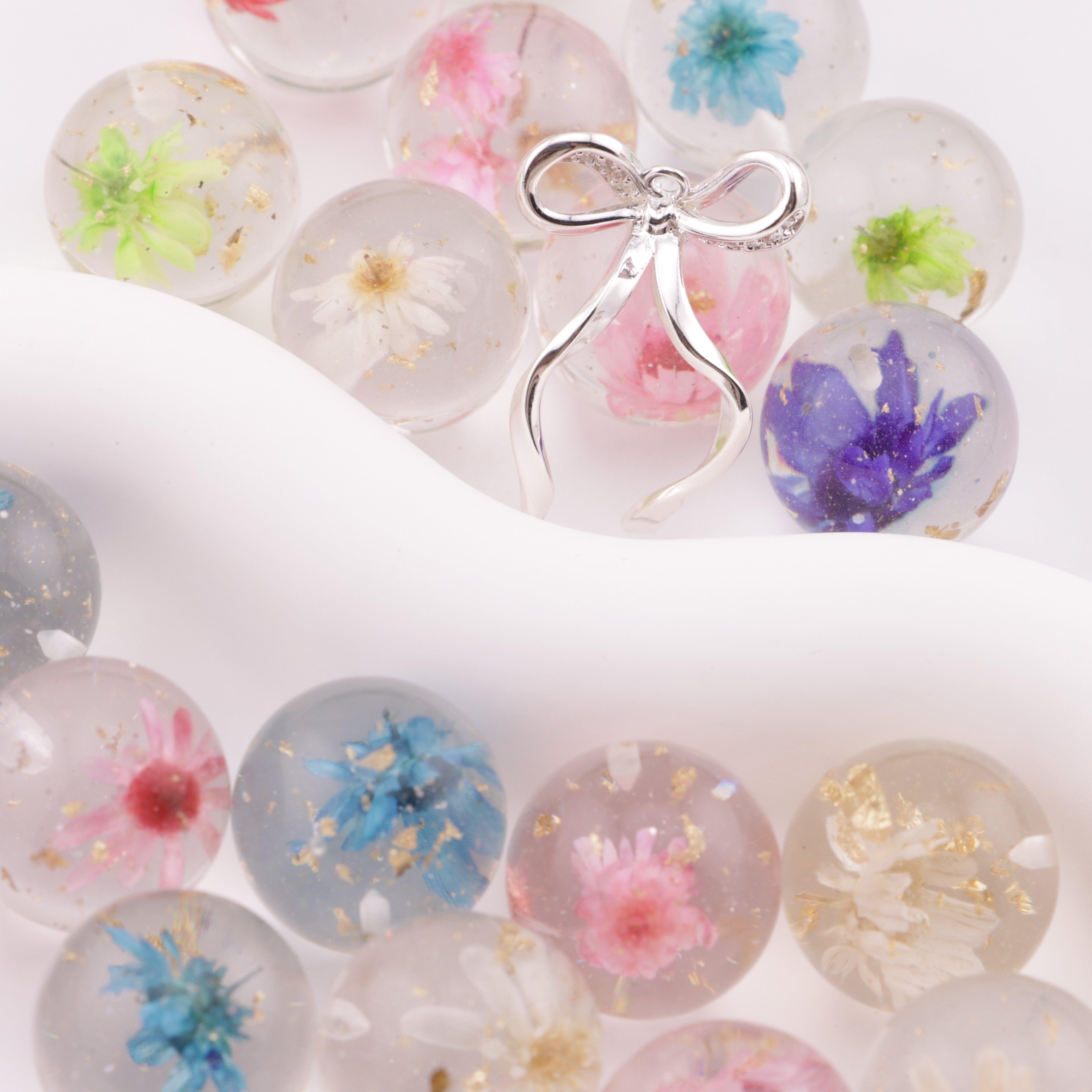 FS6145- 16mm Dried Flower Half Hole Beads Dry Flower Hanging Hole Beads