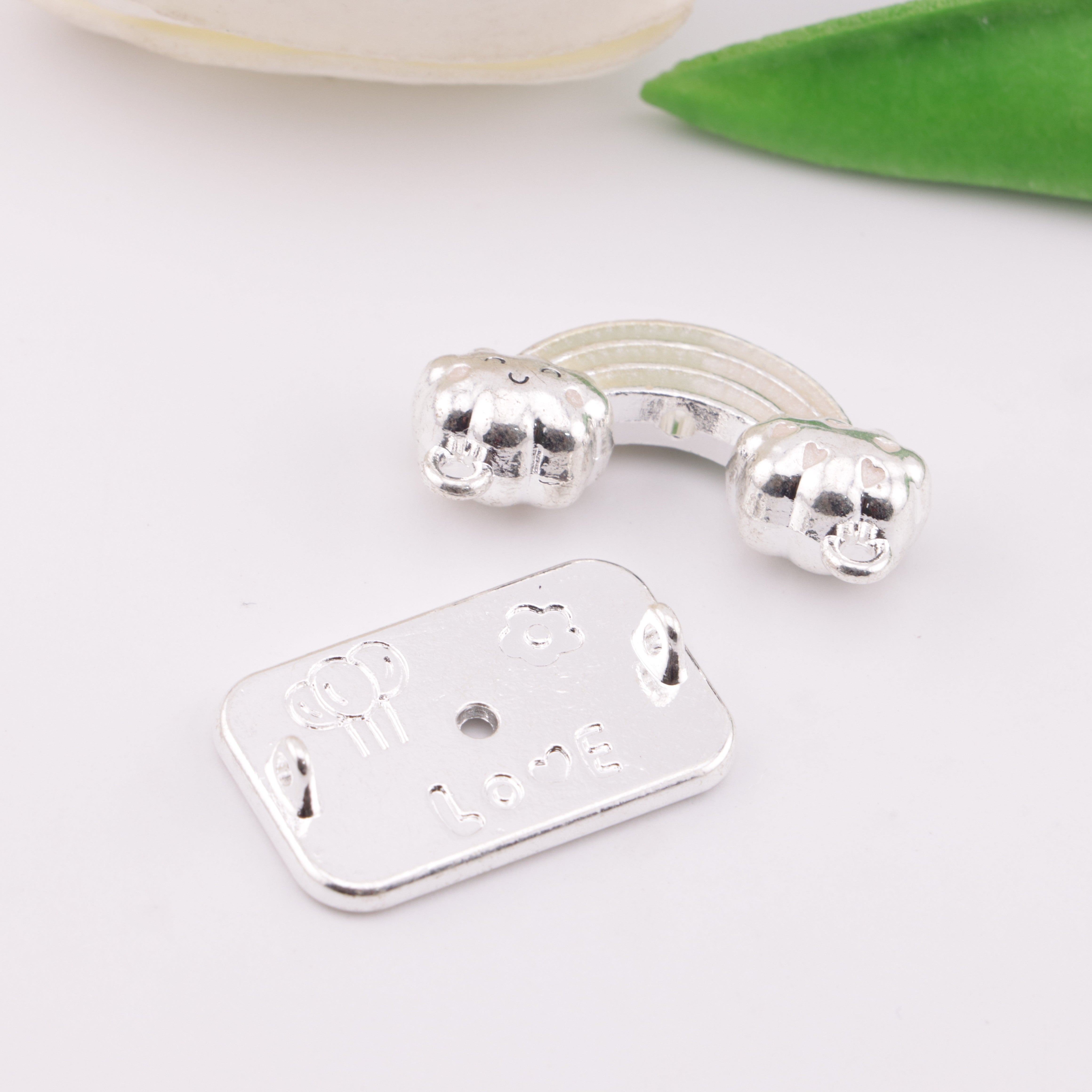 FS6154- Metal Rainbows And Plate Beads Set With Holes