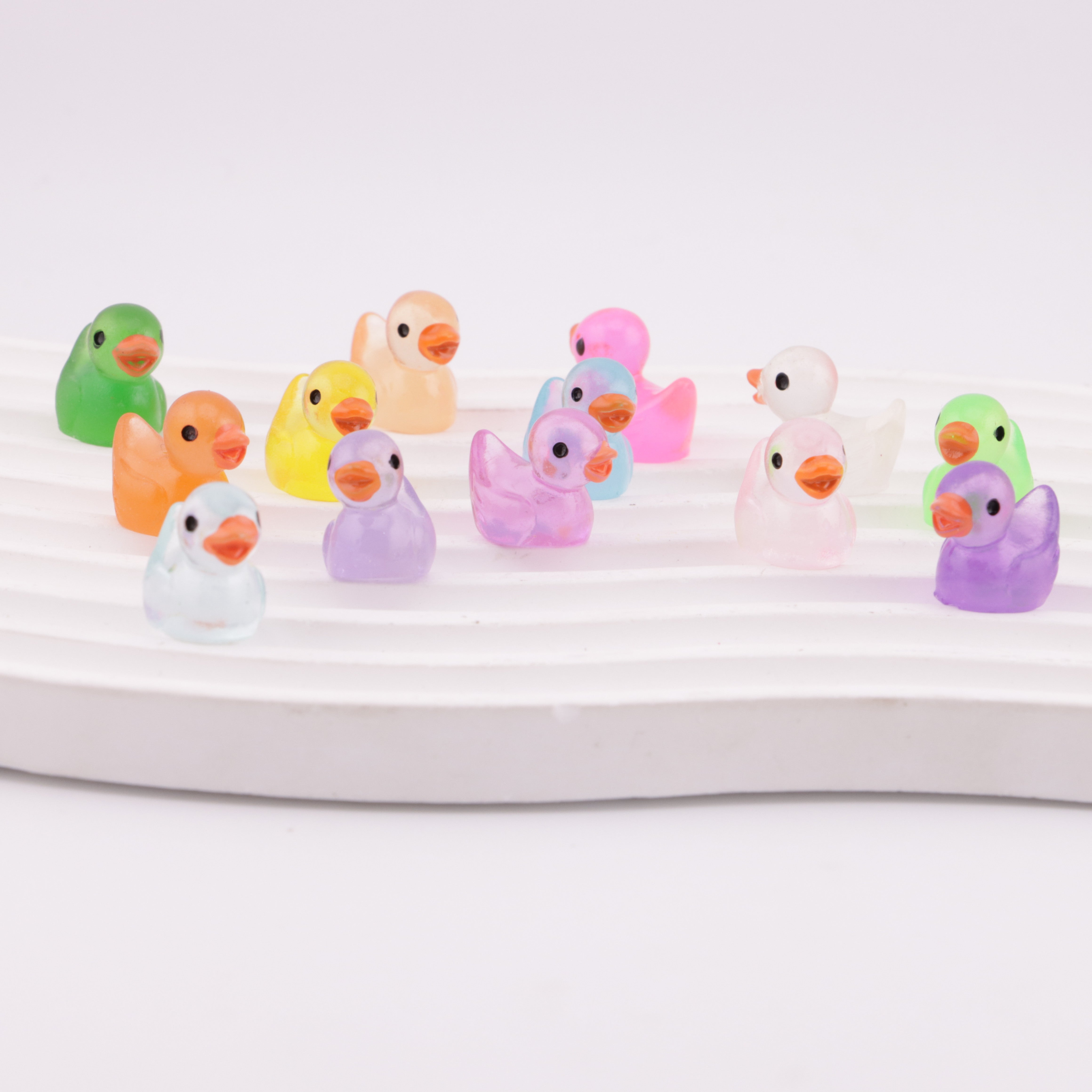 FS2488- Glowing Little Duck