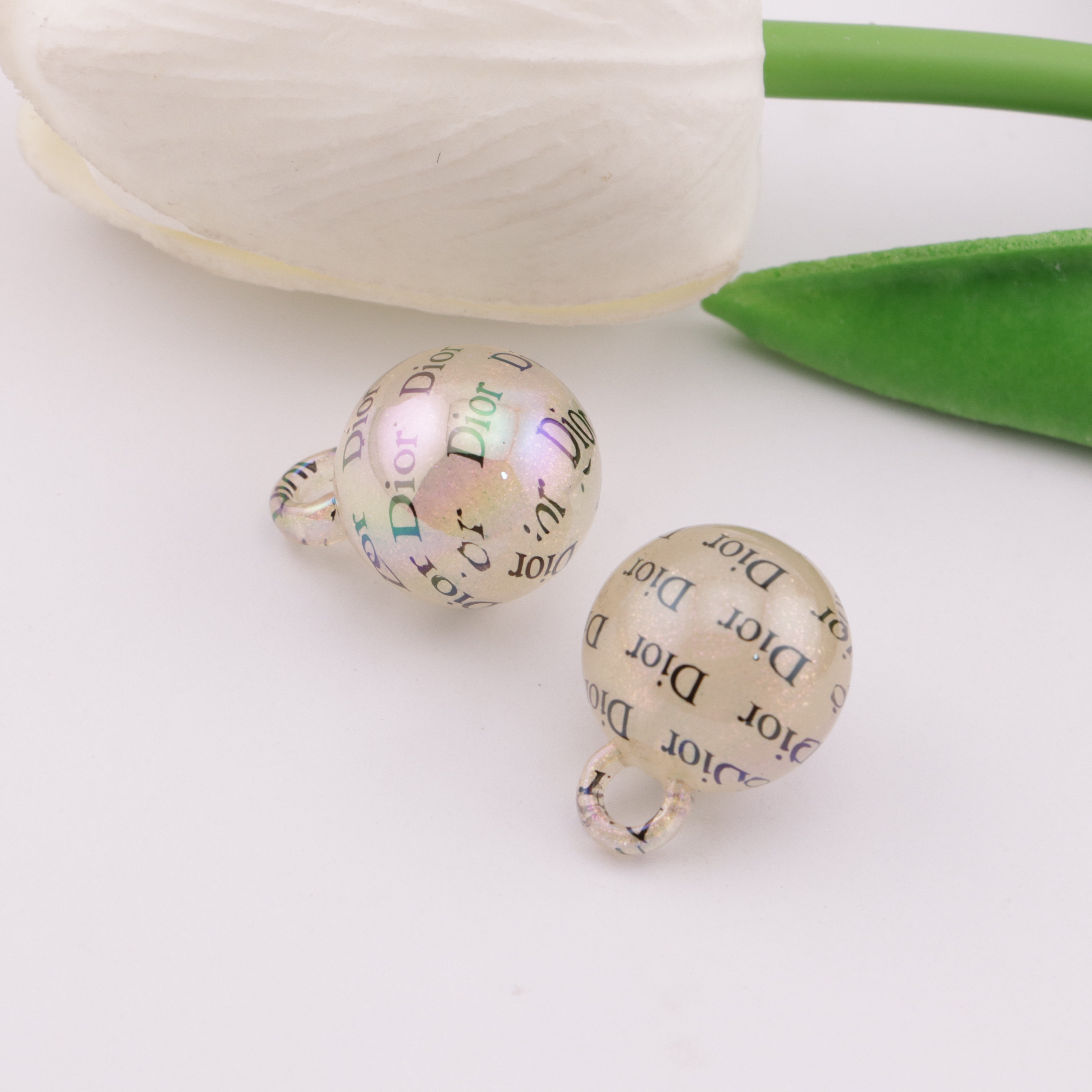 FS4272- 16mm Dior Glow-In-The-Dark Car Hanging Beads Zoe's DIY Shop