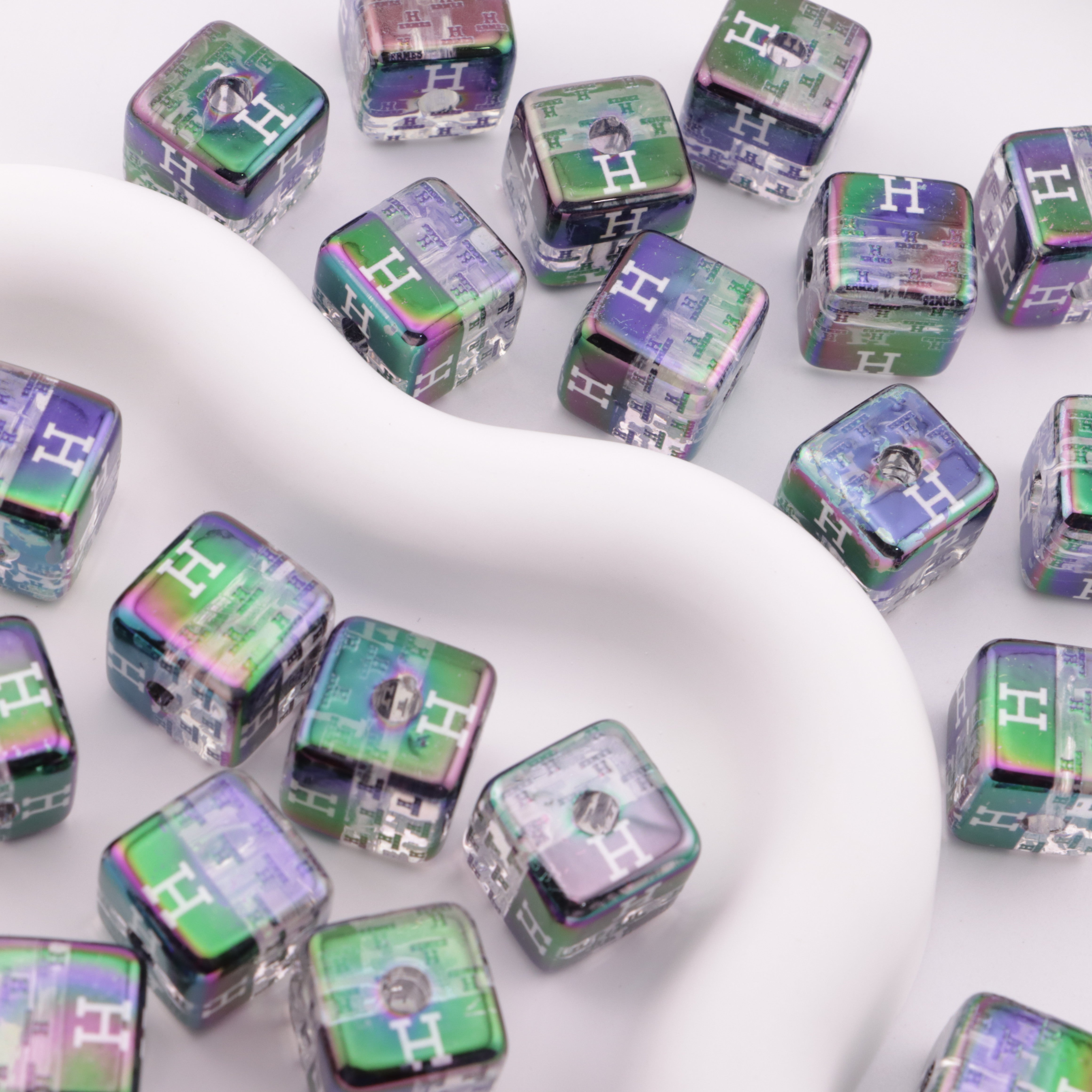 FS5507- Approximately 15mm Hermes Square Beads Acrylic Zoe's DIY Shop