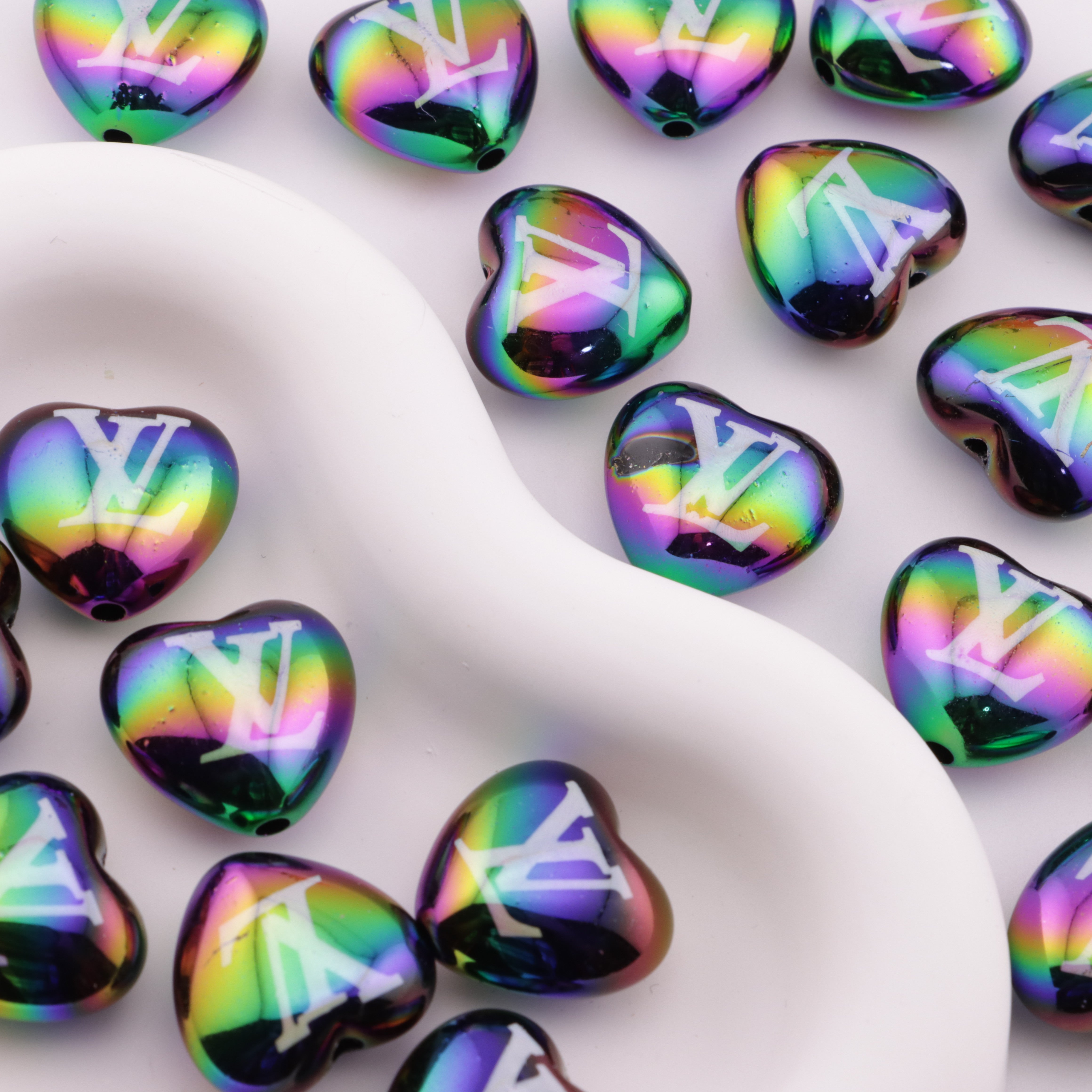 FS3941- 18×20Mm Acrylic Uv Plated Heart-Shaped Lv Beads Zoe's DIY Shop