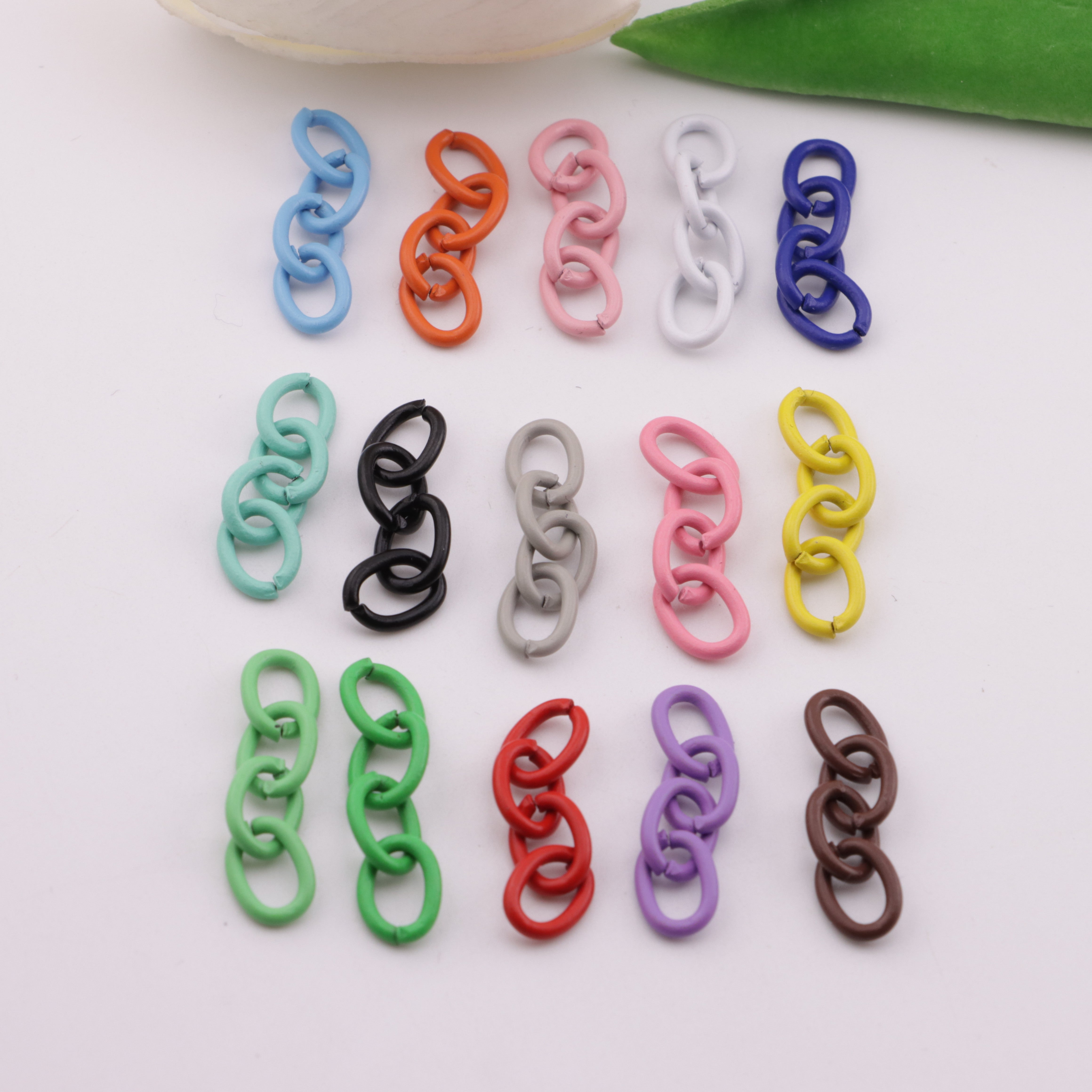 FS6179- 6.5×28mm Random Mixed Dark Color Chain