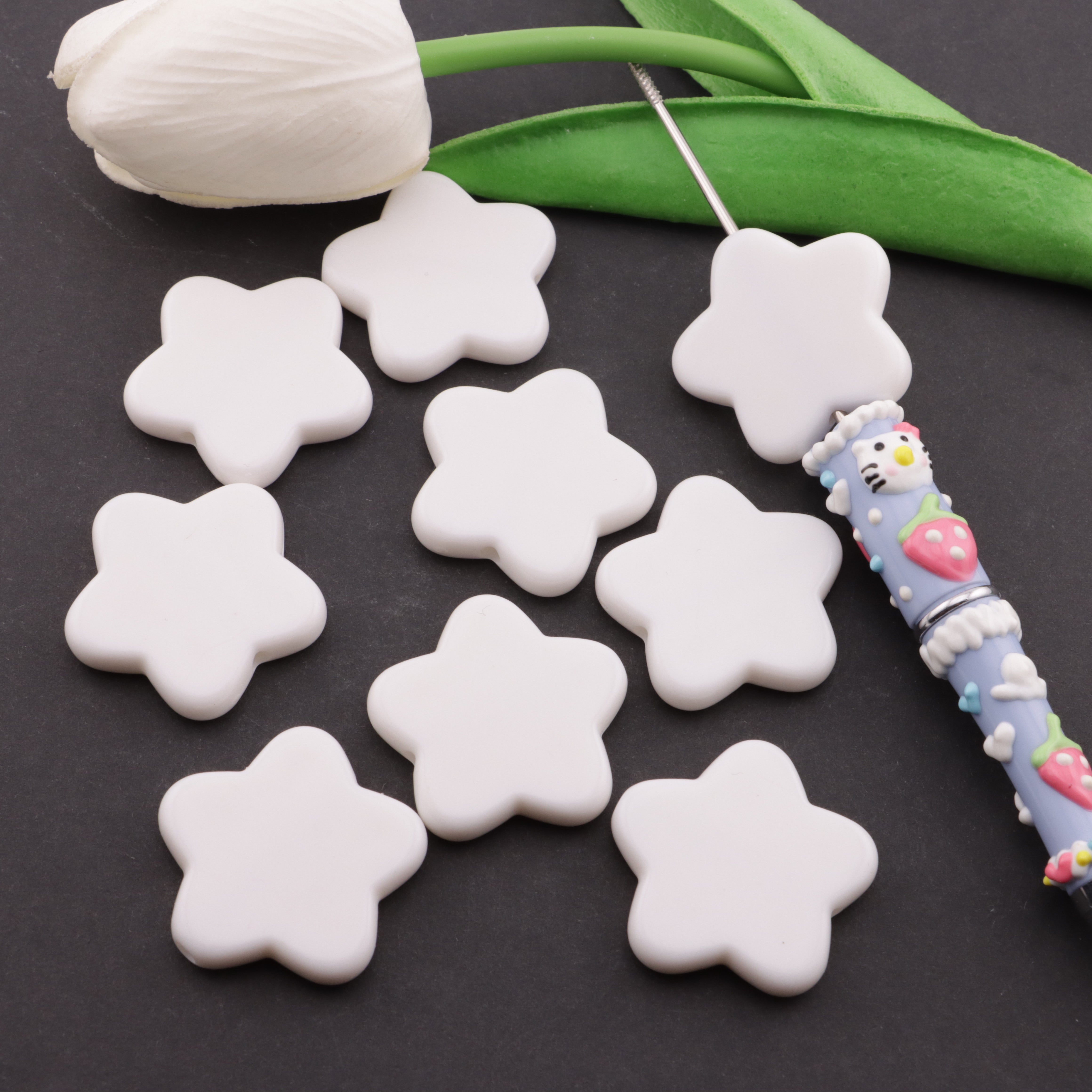FS6183- 30mm Star Based Beads With Rounded Corners