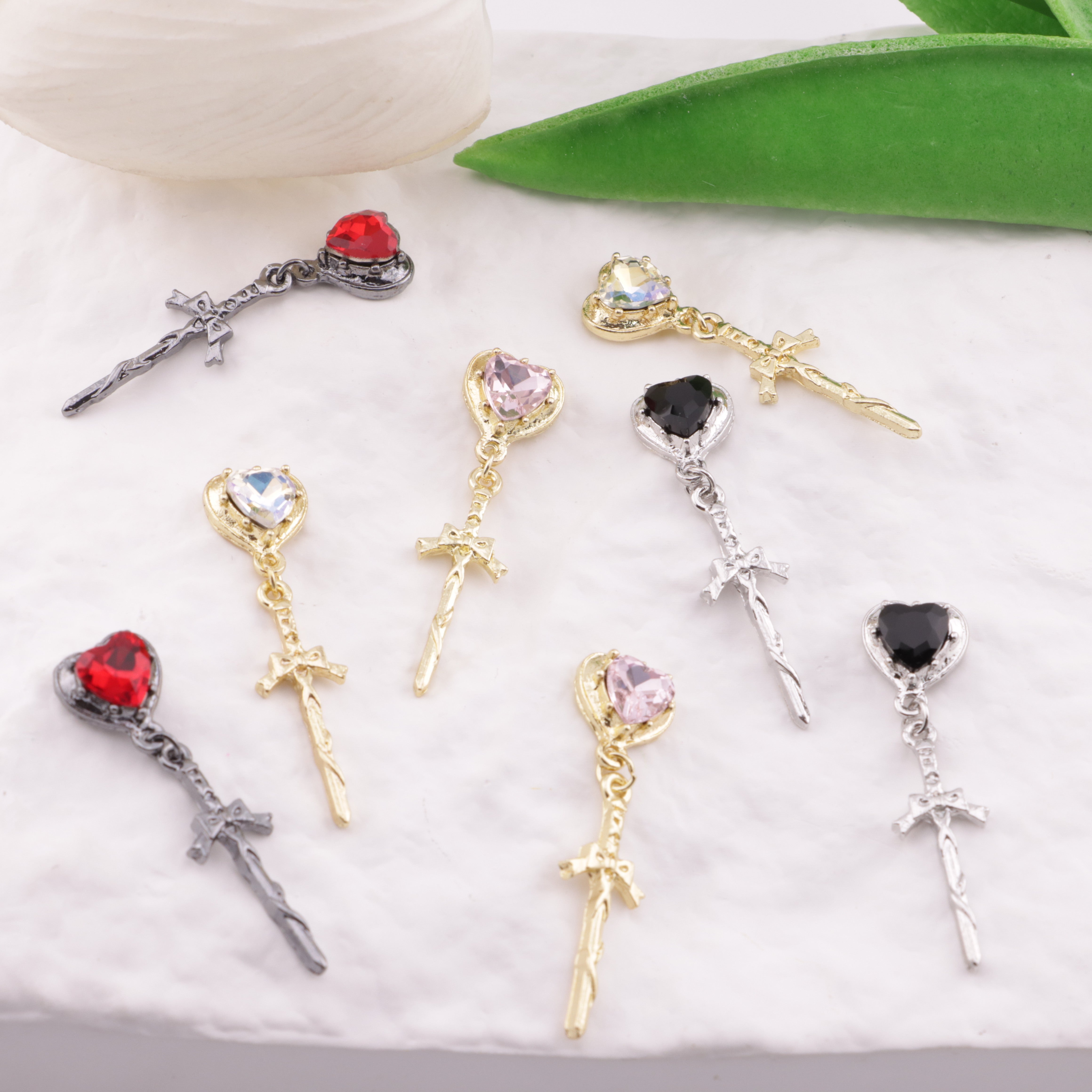 FS6204- 9Mm*34Mm Heart Metal Charms With Cross Love Diamond Metal Patches With Bow Cross Pendants