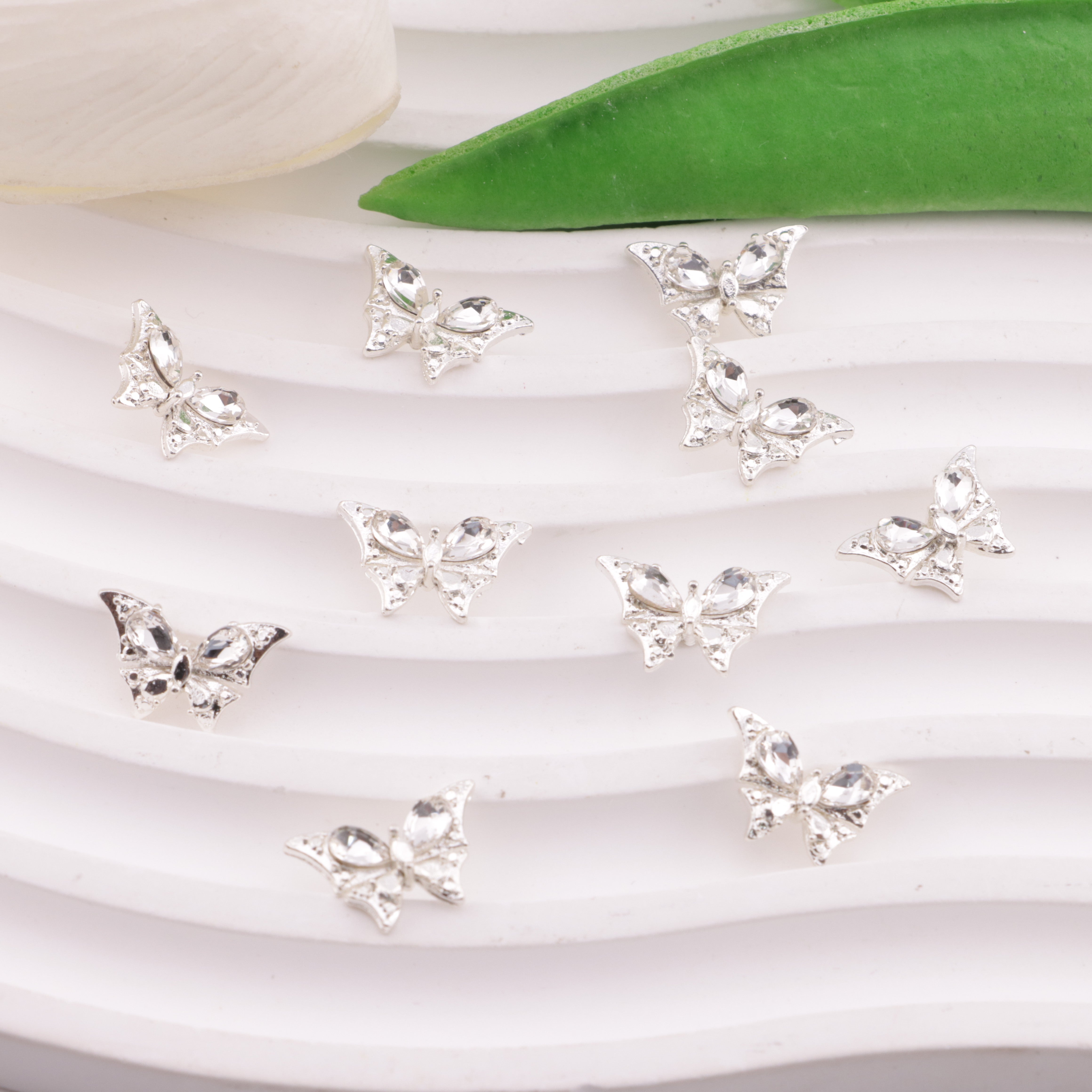 FS6207- 10×15mm Butterfly Diamond Metal Patches