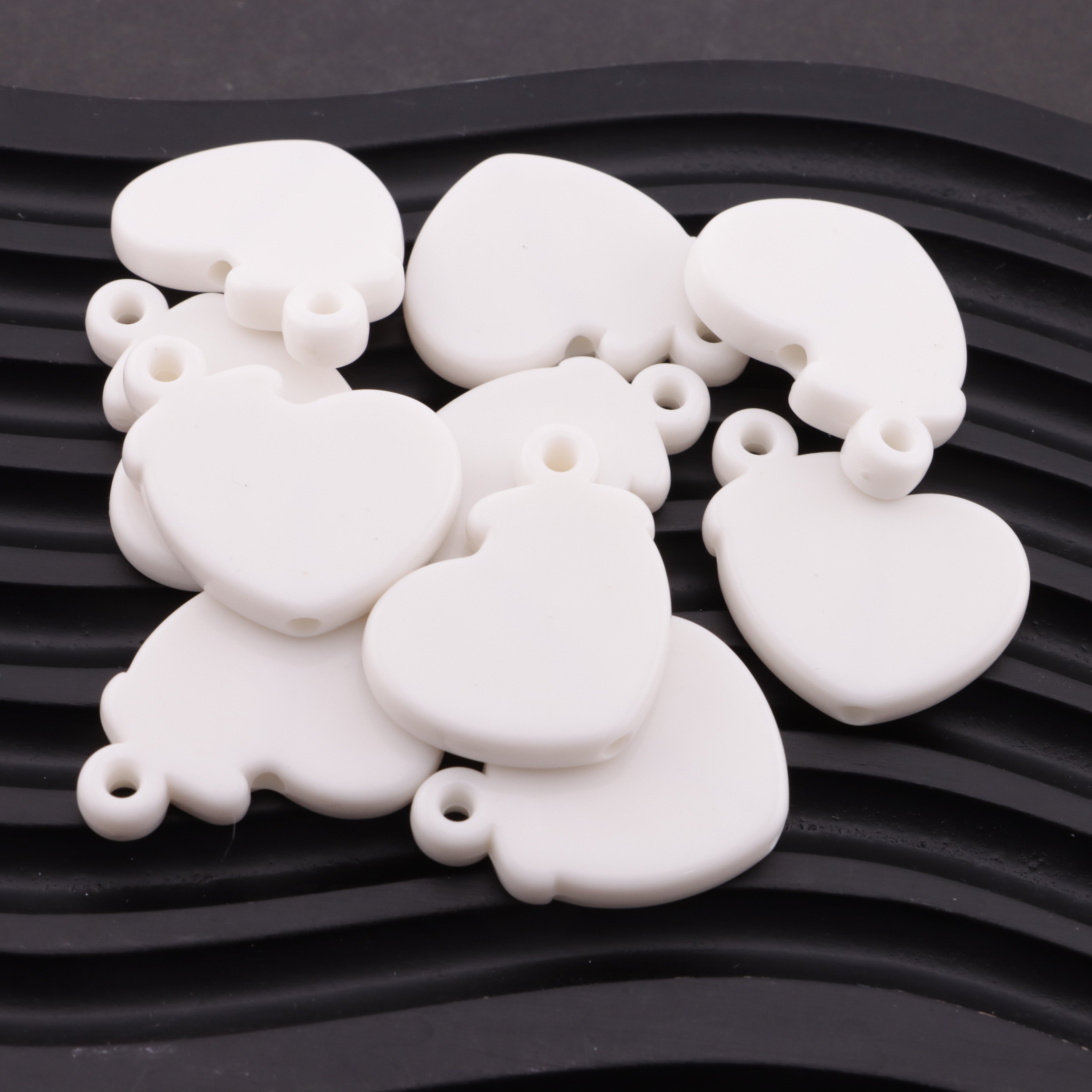 FS6181- Beads Based Beads With Charms Hole Heart-Shaped Hanging Hole Bottom Beads