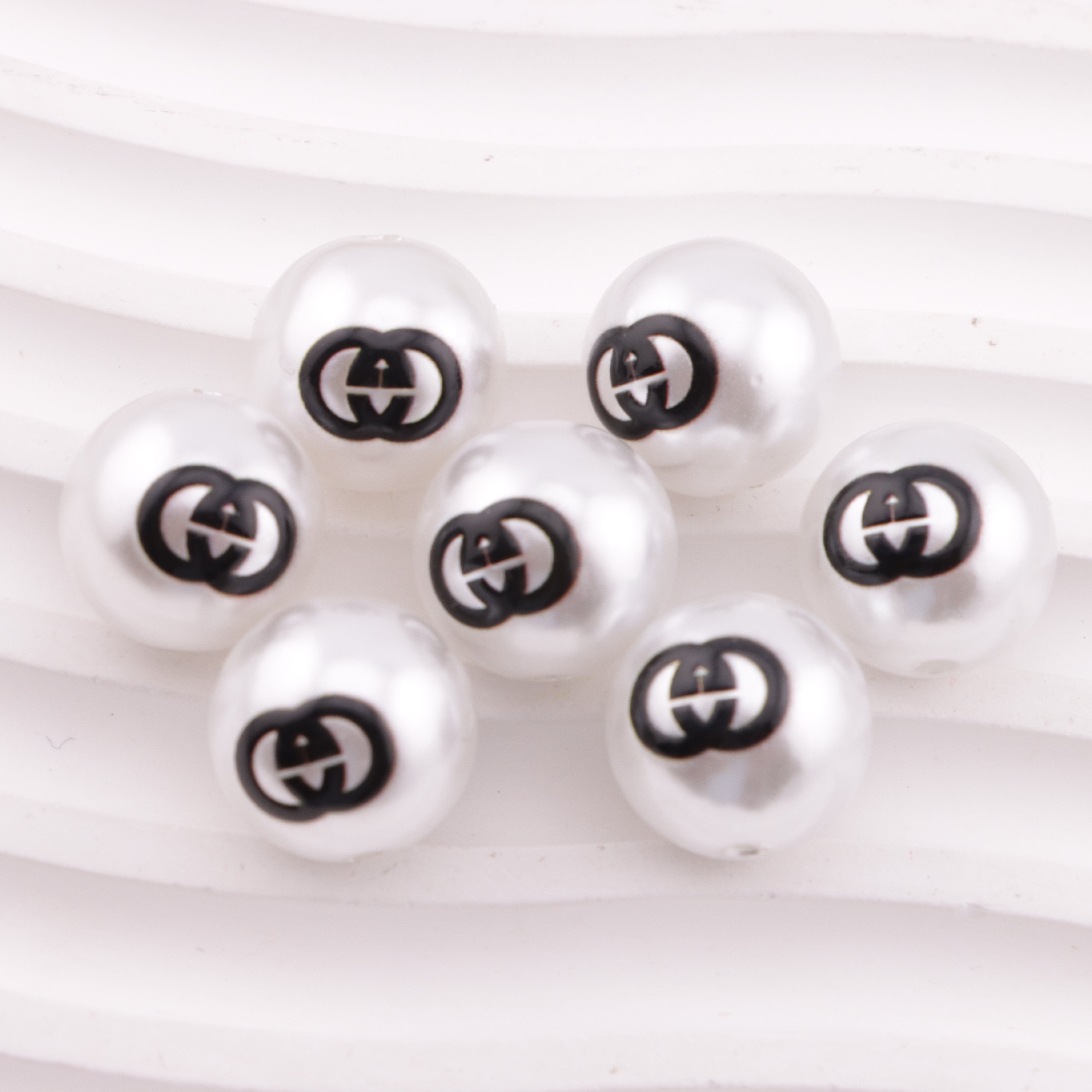 FS5542- 16mm Imitation Pearl GG Acrylic Beads (Thick Lines) Zoe's DIY Shop