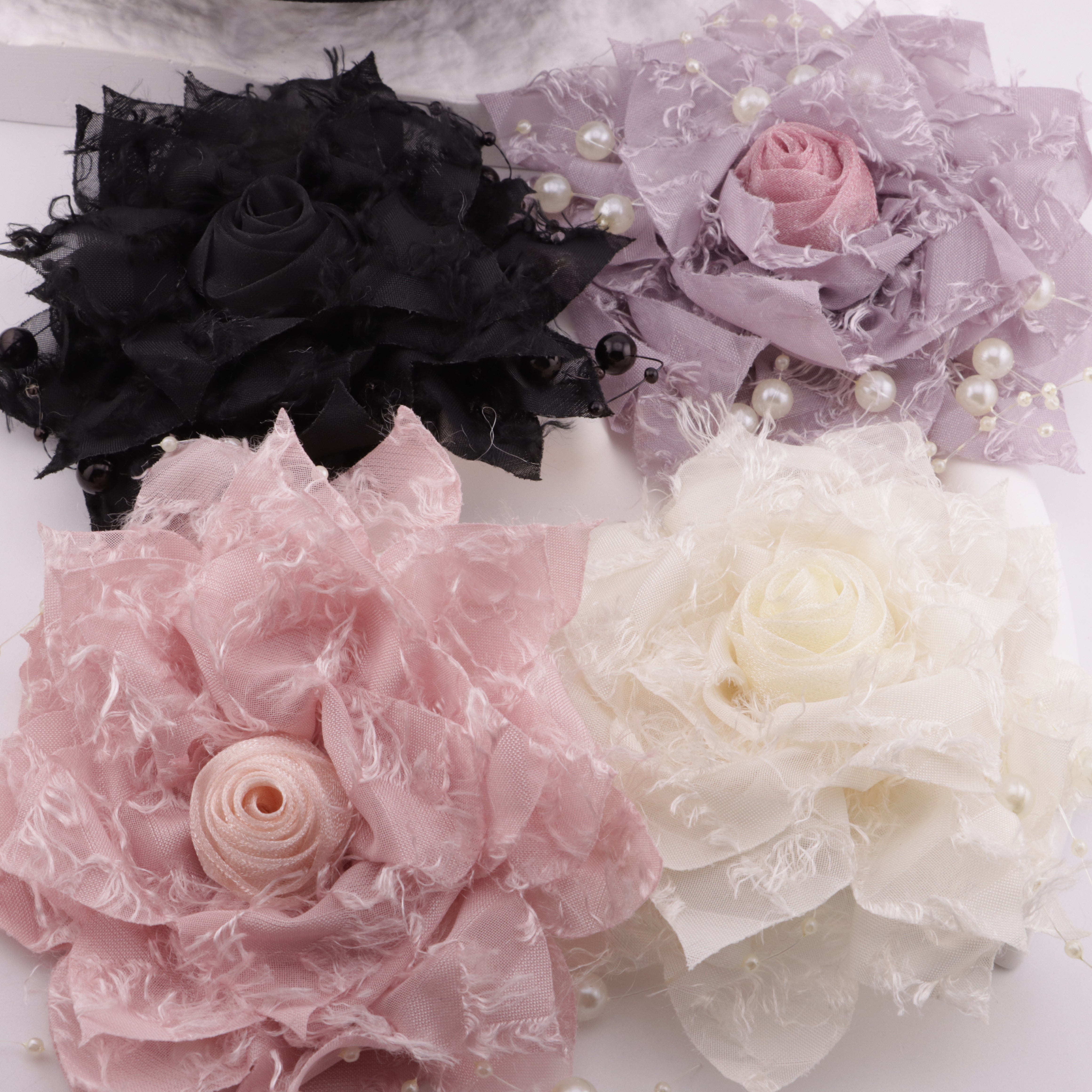 FS6217- About 140Mm Big Flower Charms With Pearl Chain