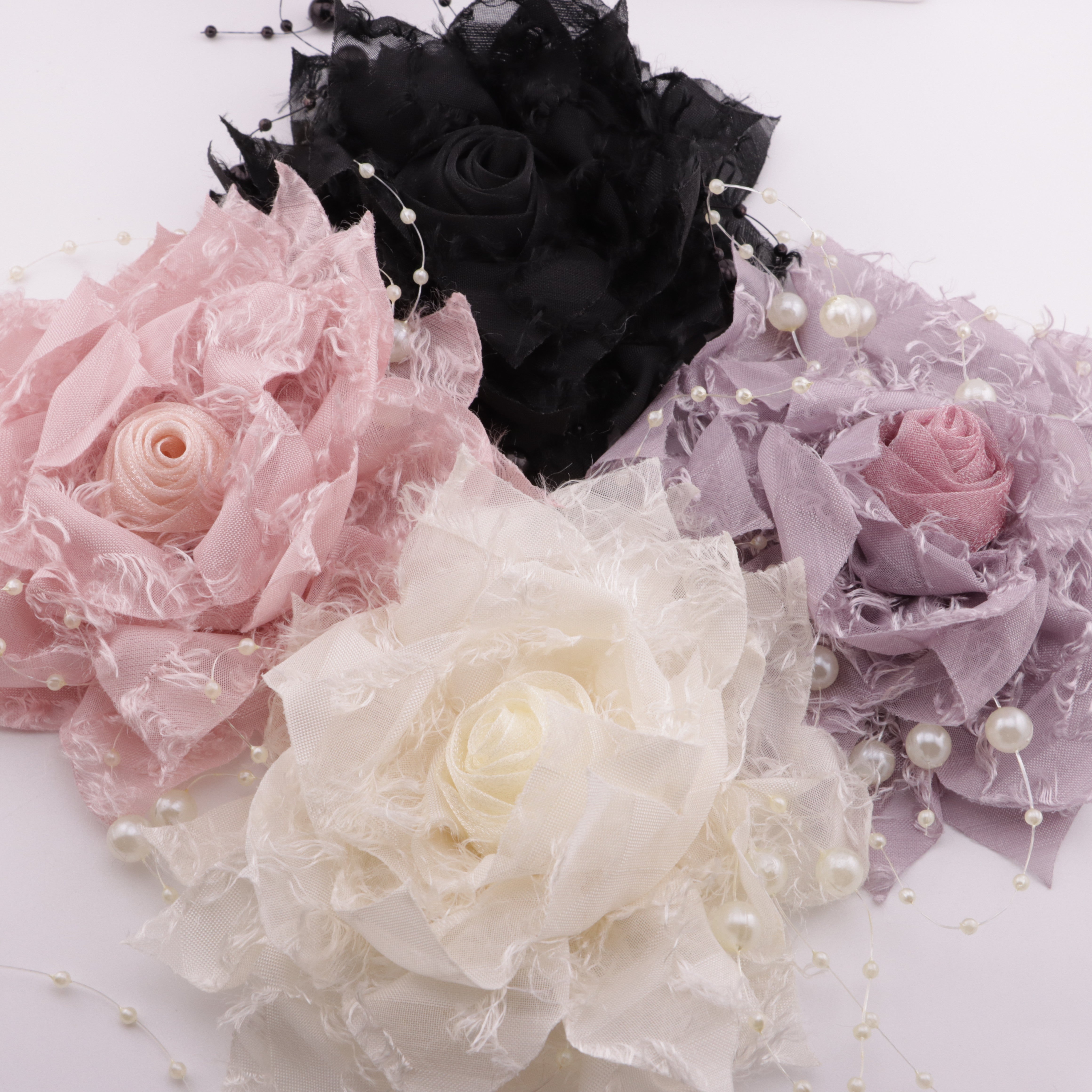 FS6217- About 140Mm Big Flower Charms With Pearl Chain