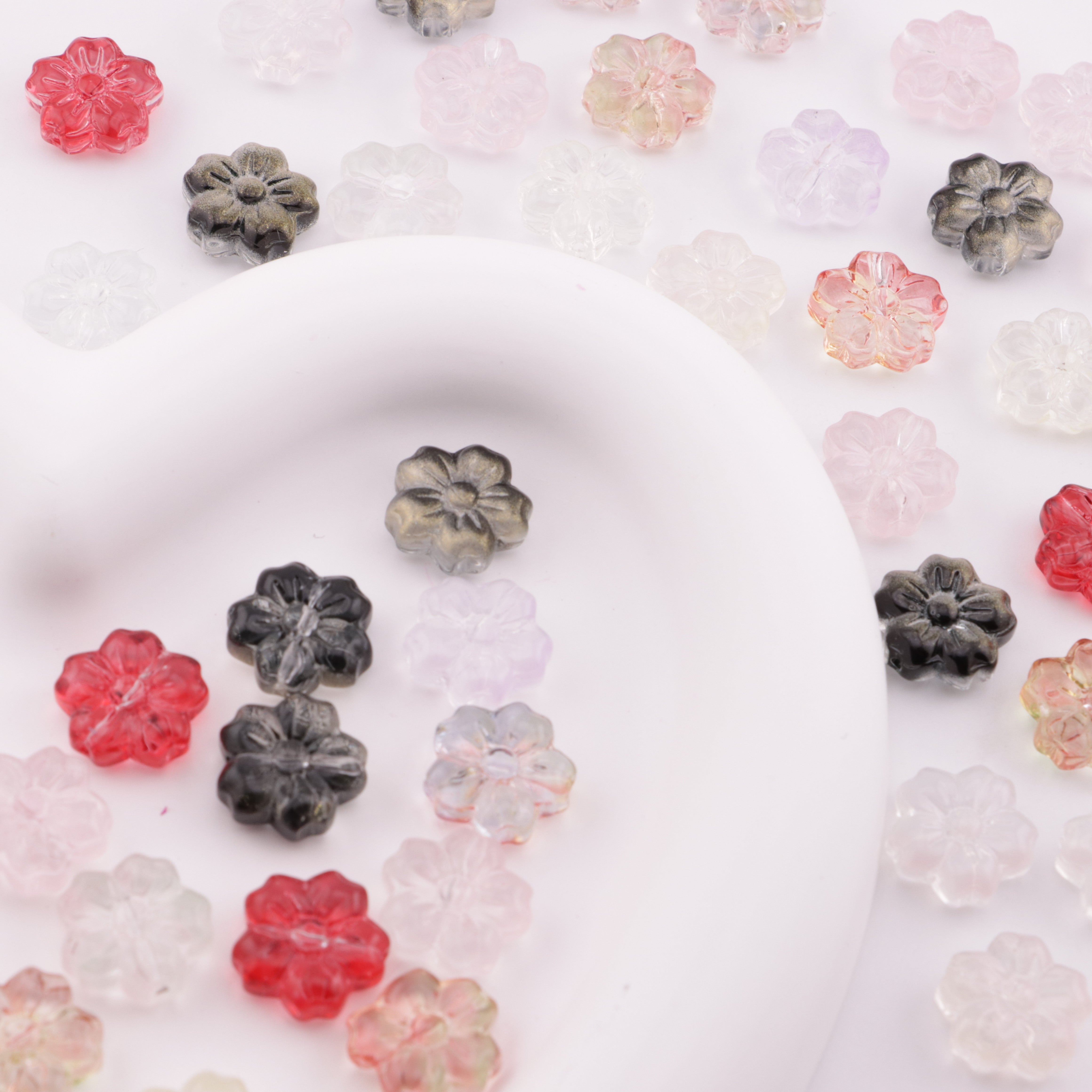 FS6213- 13mm Sakura Glass Beads