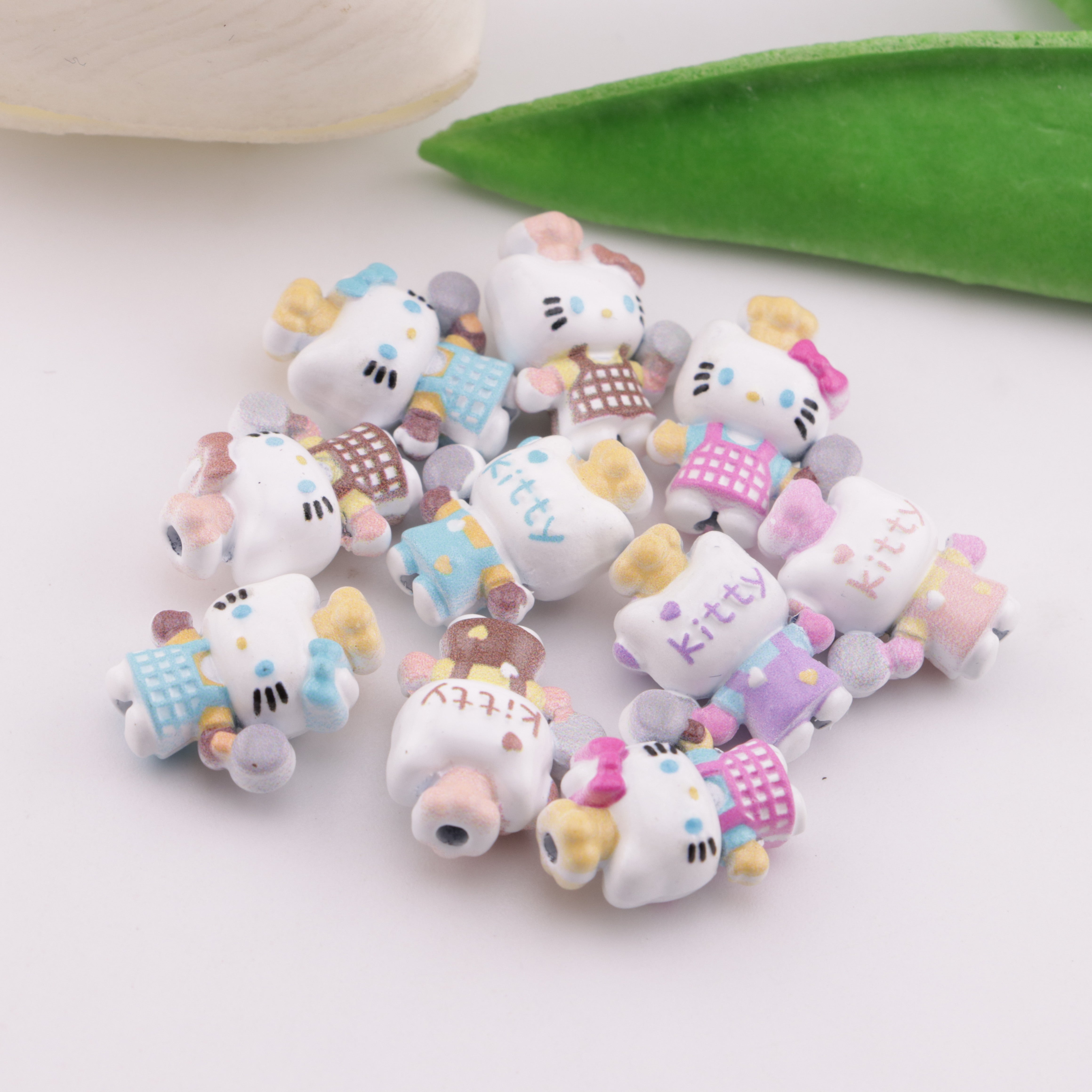 FS6223- Kitty Alloy Beads