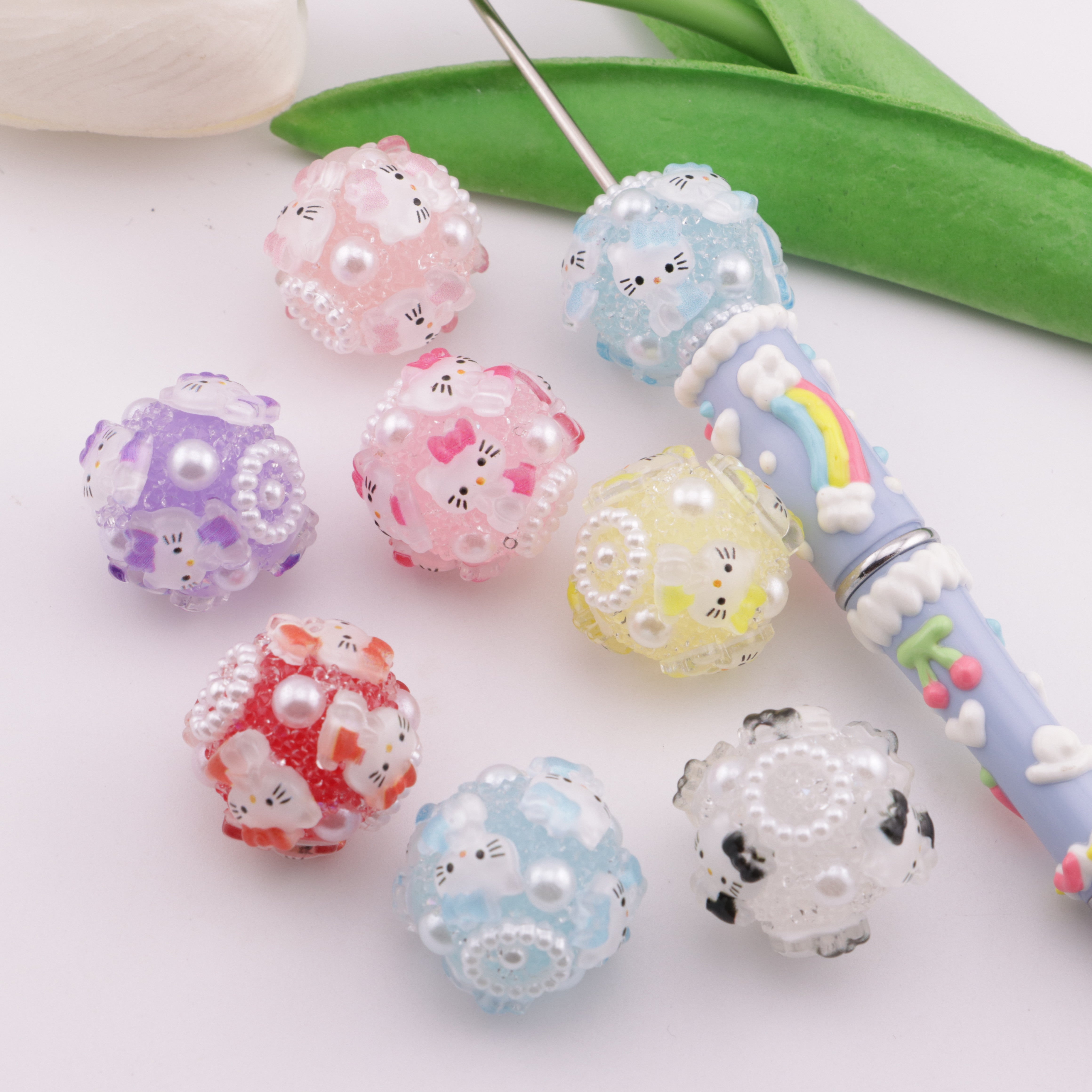 FS6236- Hk Sugar Beads