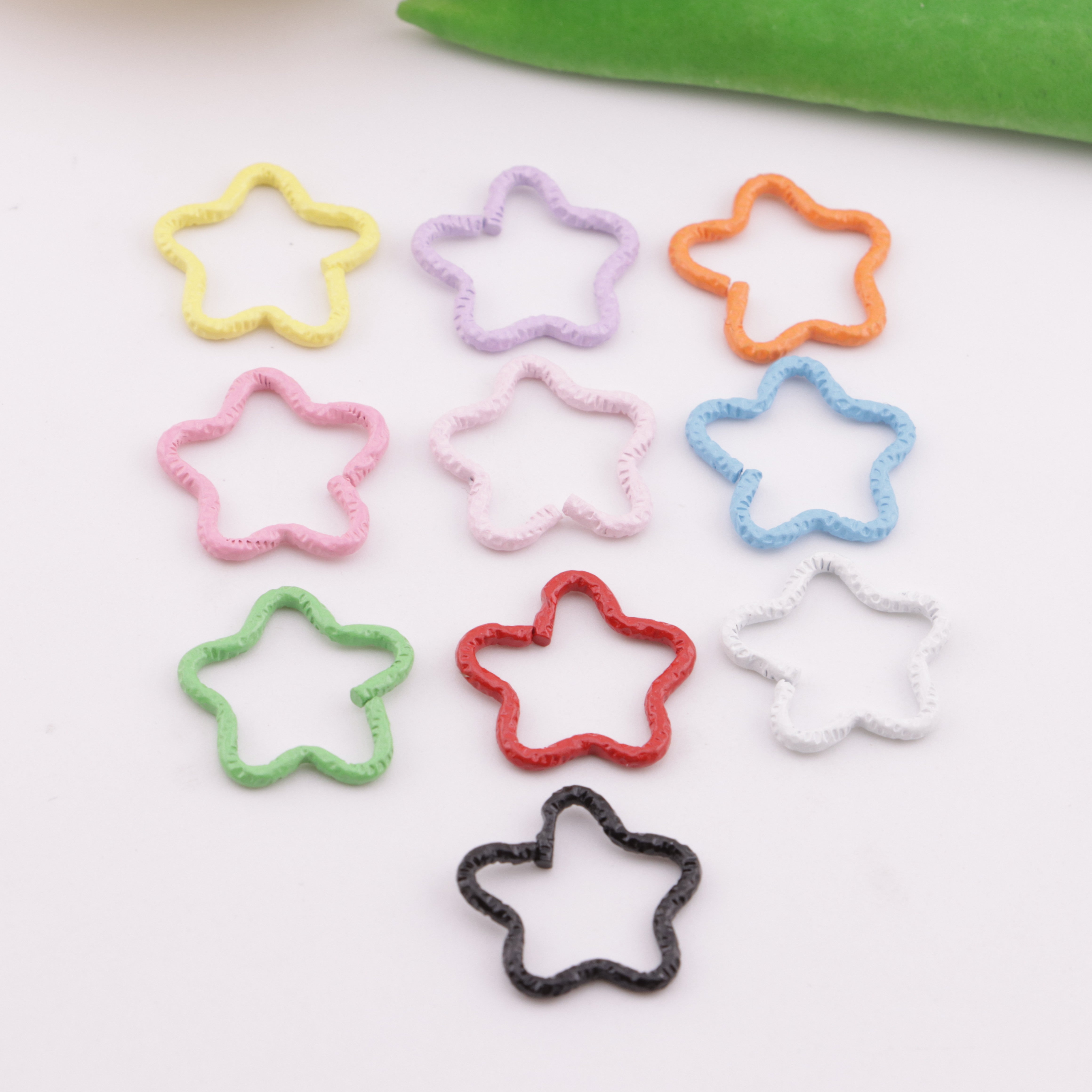 FS6238- 17mm Twisted Five-Pointed Star Metal Ring