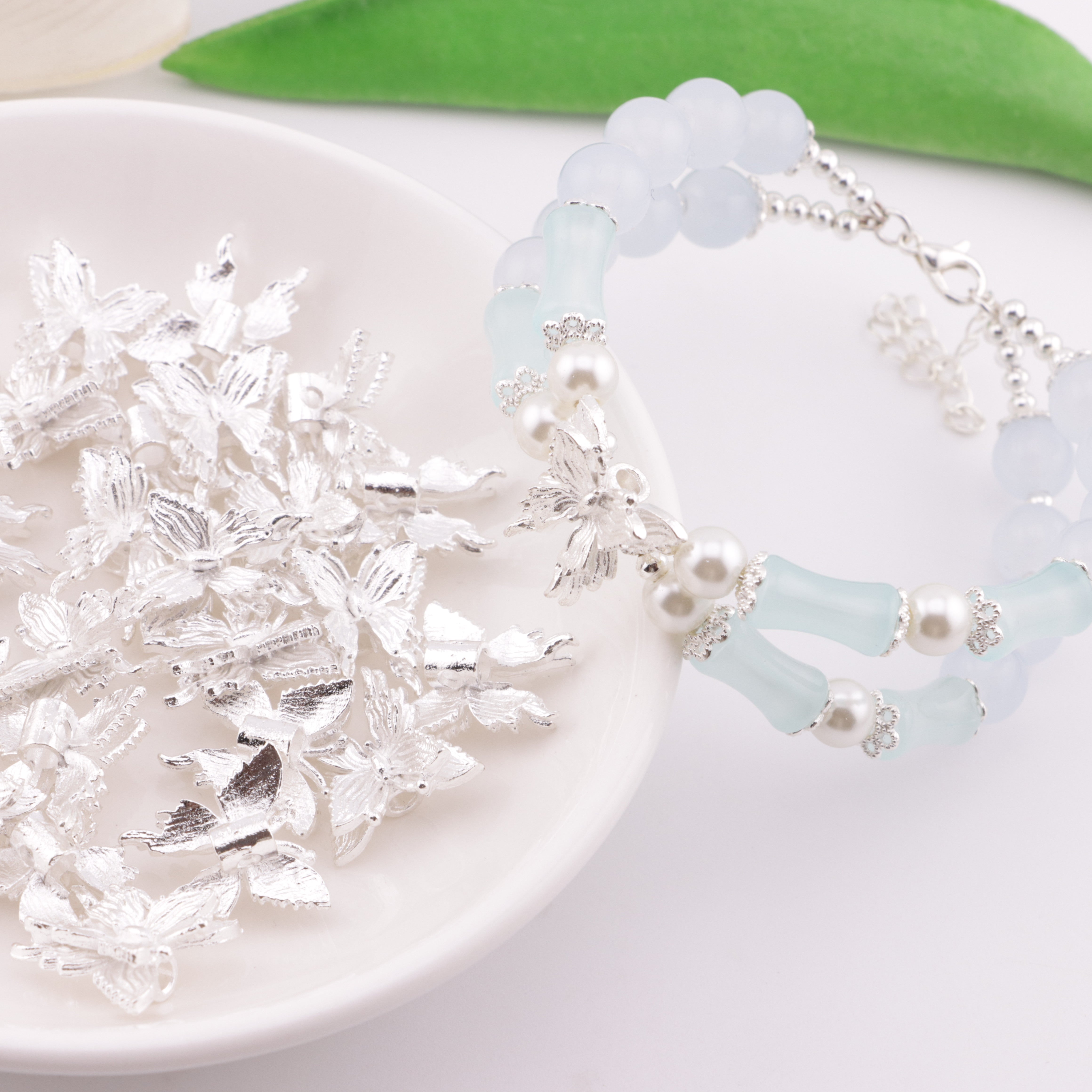 FS5024- 16*15*7Mm Alloy Butterfly Four-way Beads