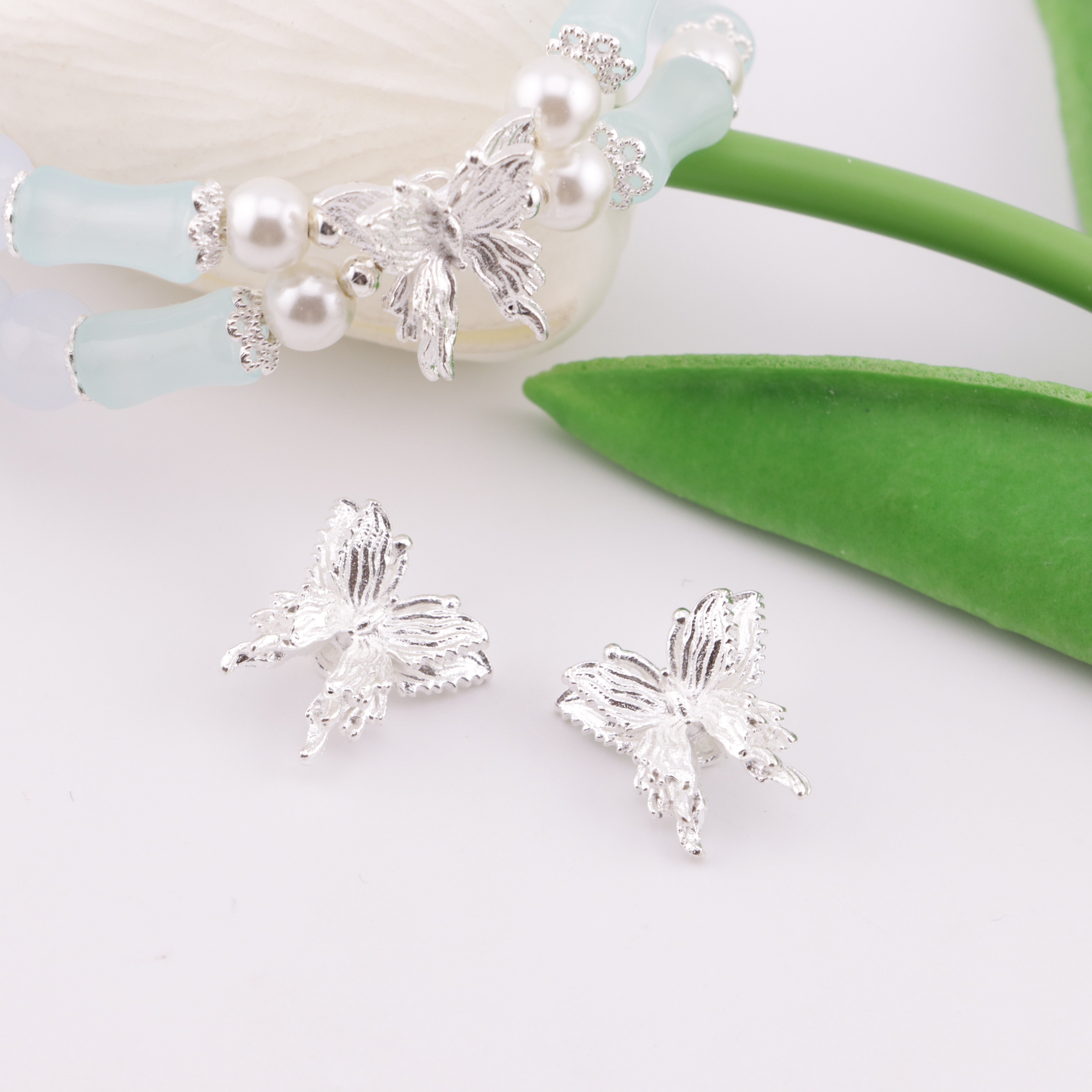 FS5024- 16*15*7Mm Alloy Butterfly Four-way Beads