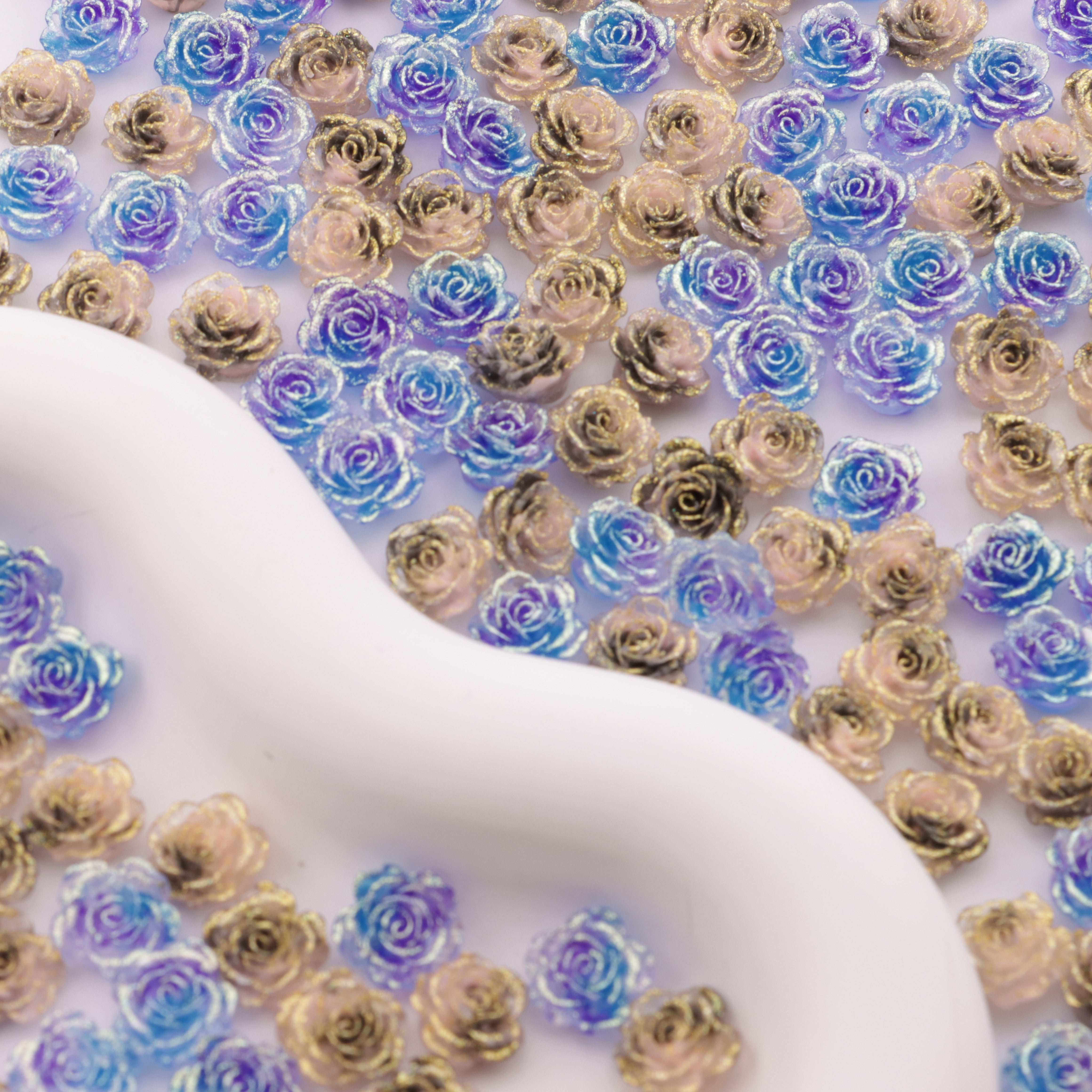 FS6263- 10mm Luminous Flower Charms