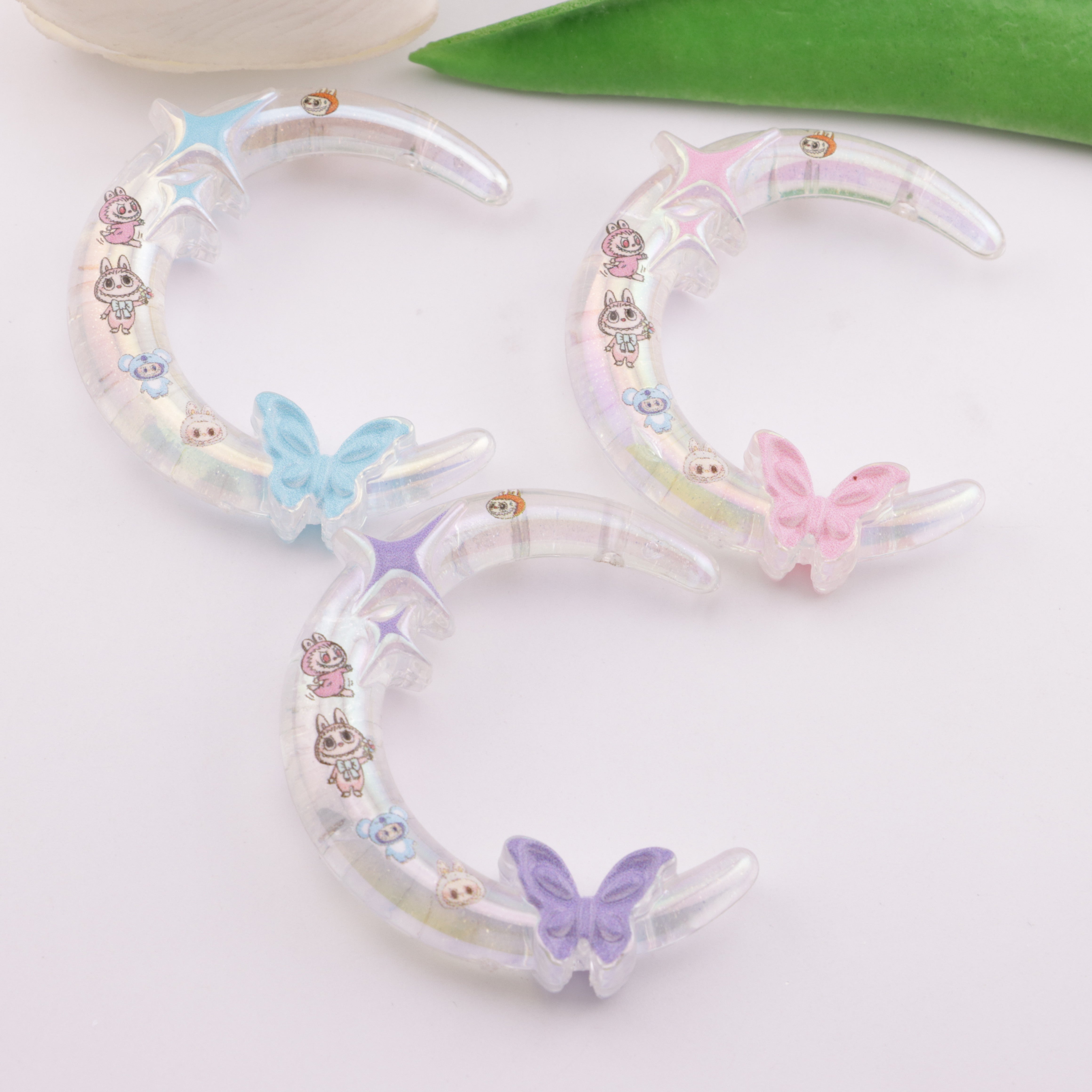 FS6268- Labubu Moon Acrylic Vertical Hole Beads