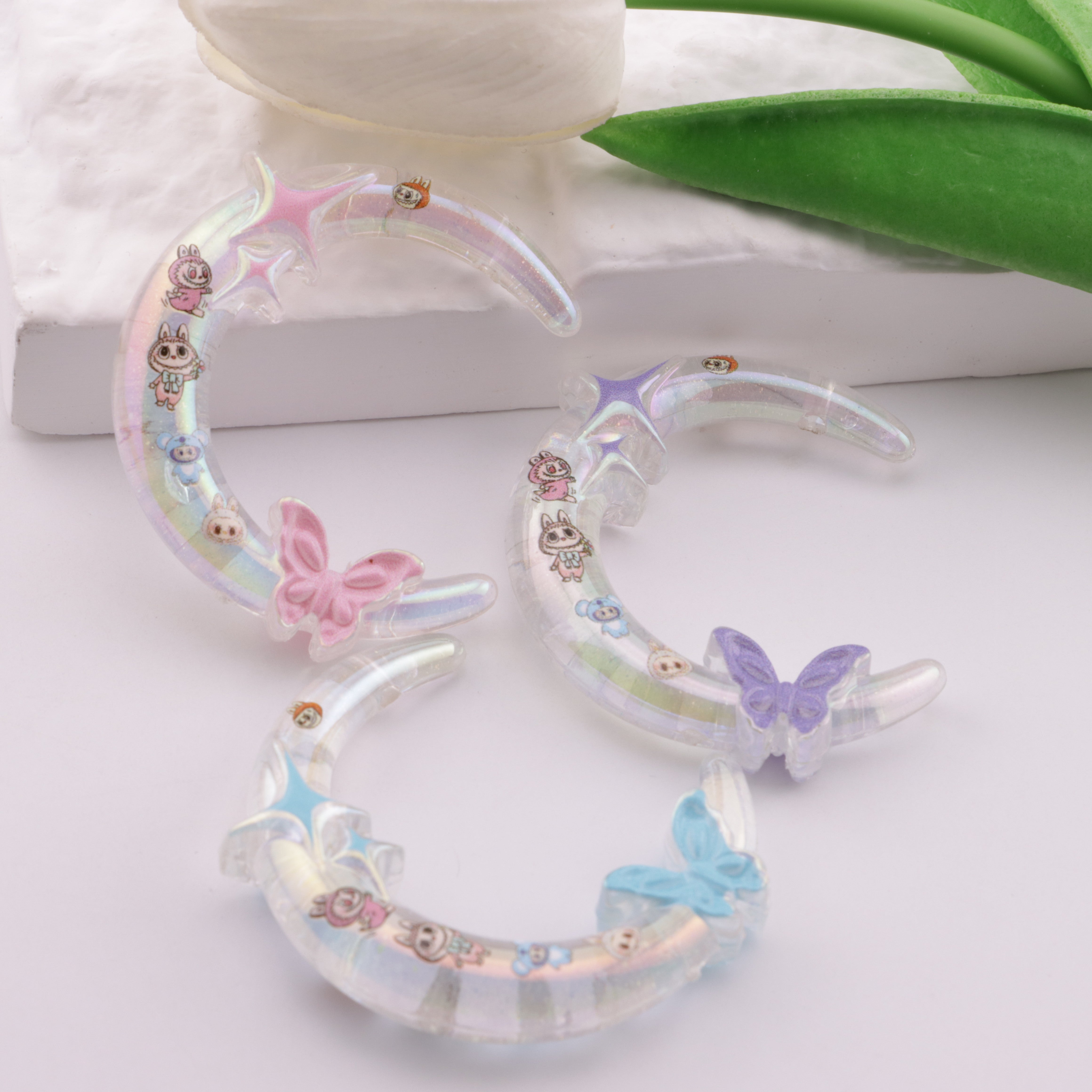 FS6268- Labubu Moon Acrylic Vertical Hole Beads
