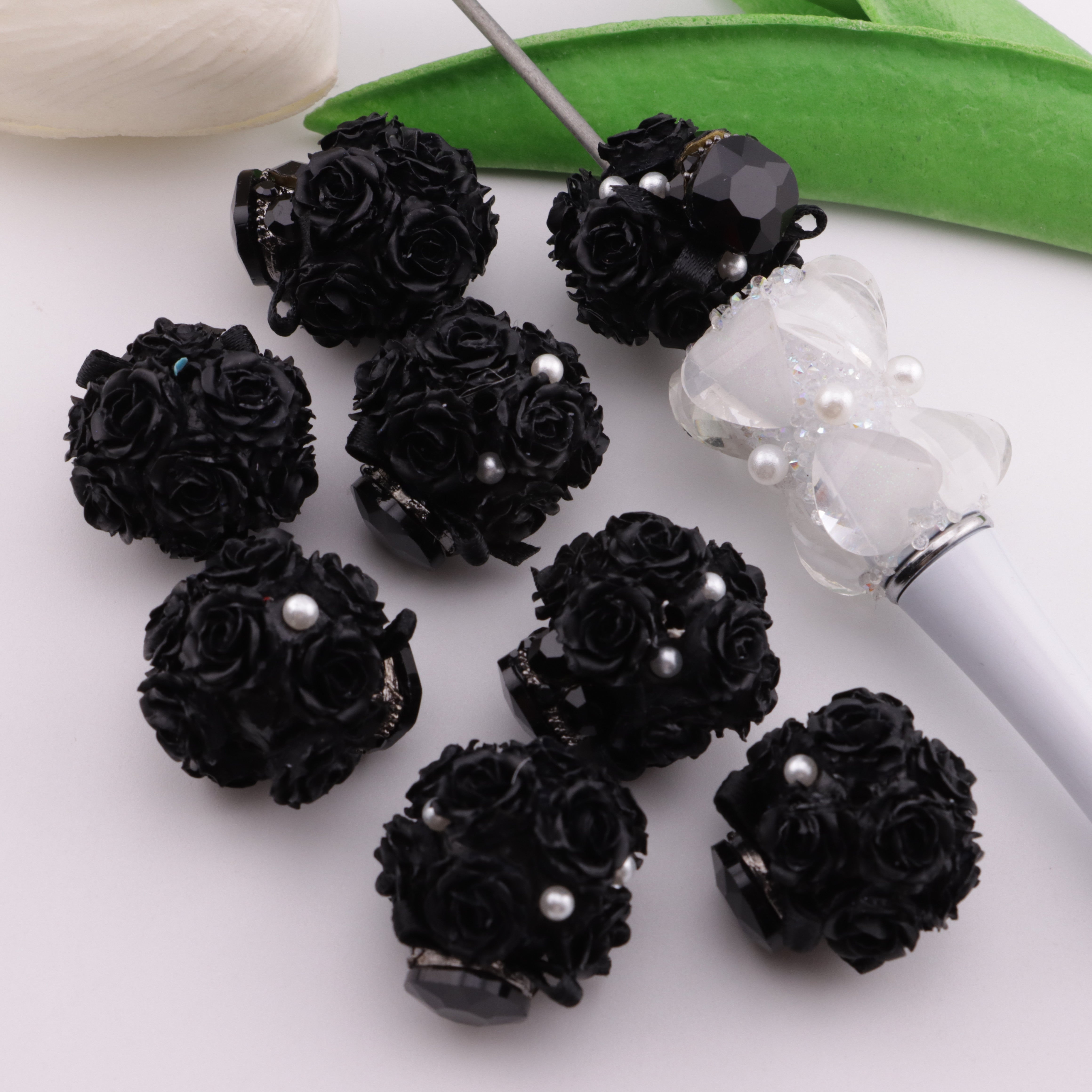 FS6266- 18mm Drilled Flower Ball Ceramic Clay Beads