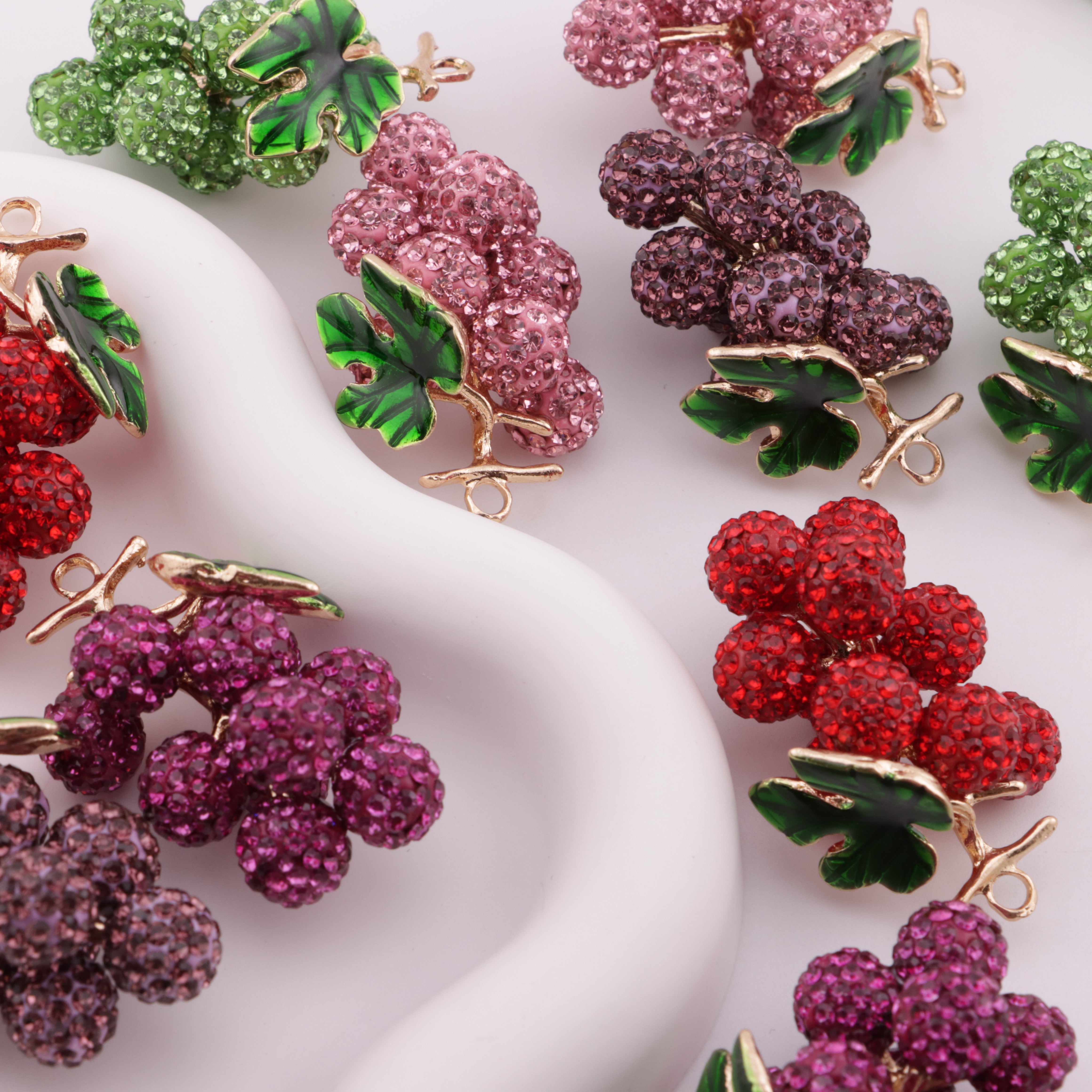 FS6265- Crystal Grape Pendant