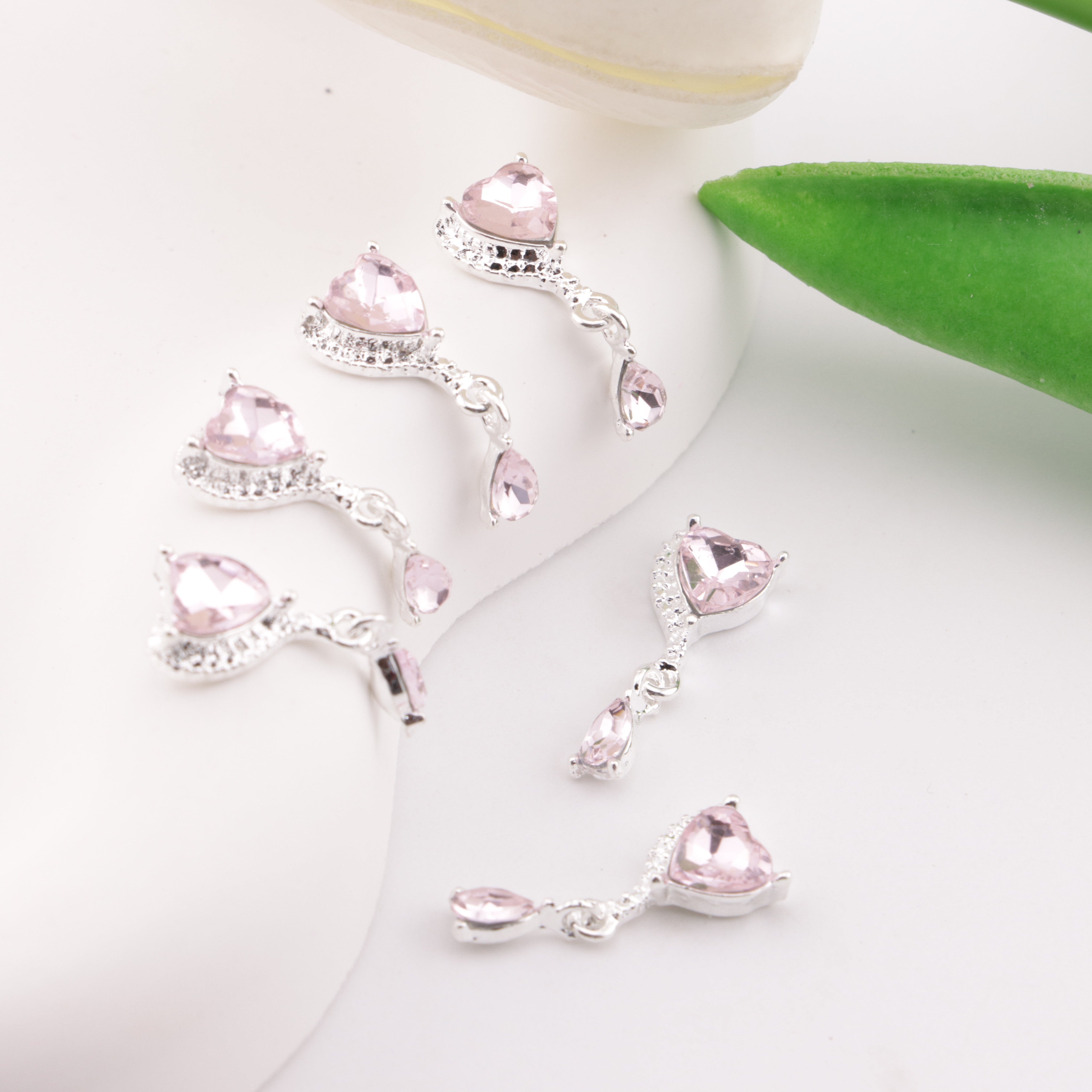 FS6158- 21×8mm Heart Water Drop Nails Charm Heart - Shaped Water Drop Pendant Nail Stickers