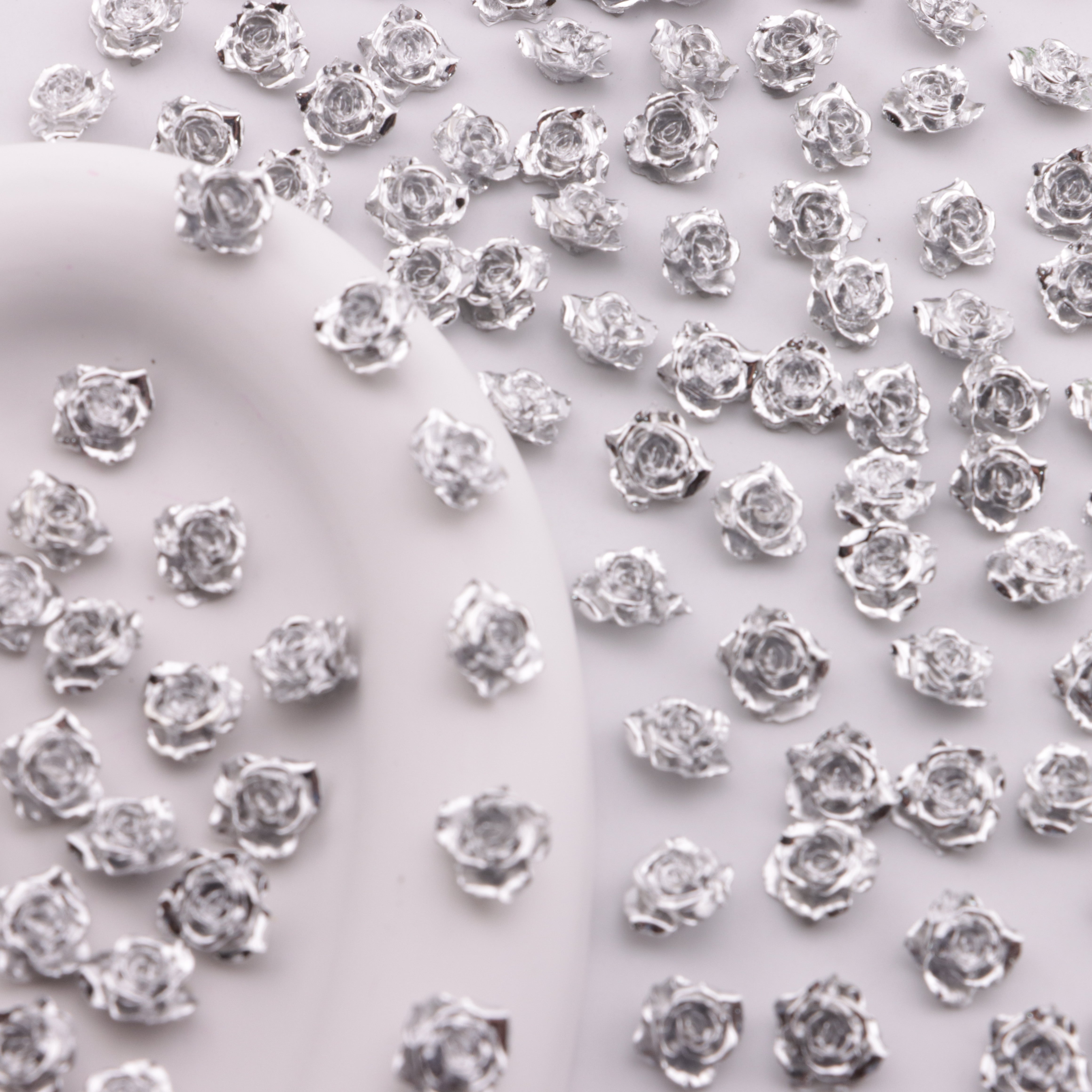 FS6289- About 10mm Silver Soft Flower Charms