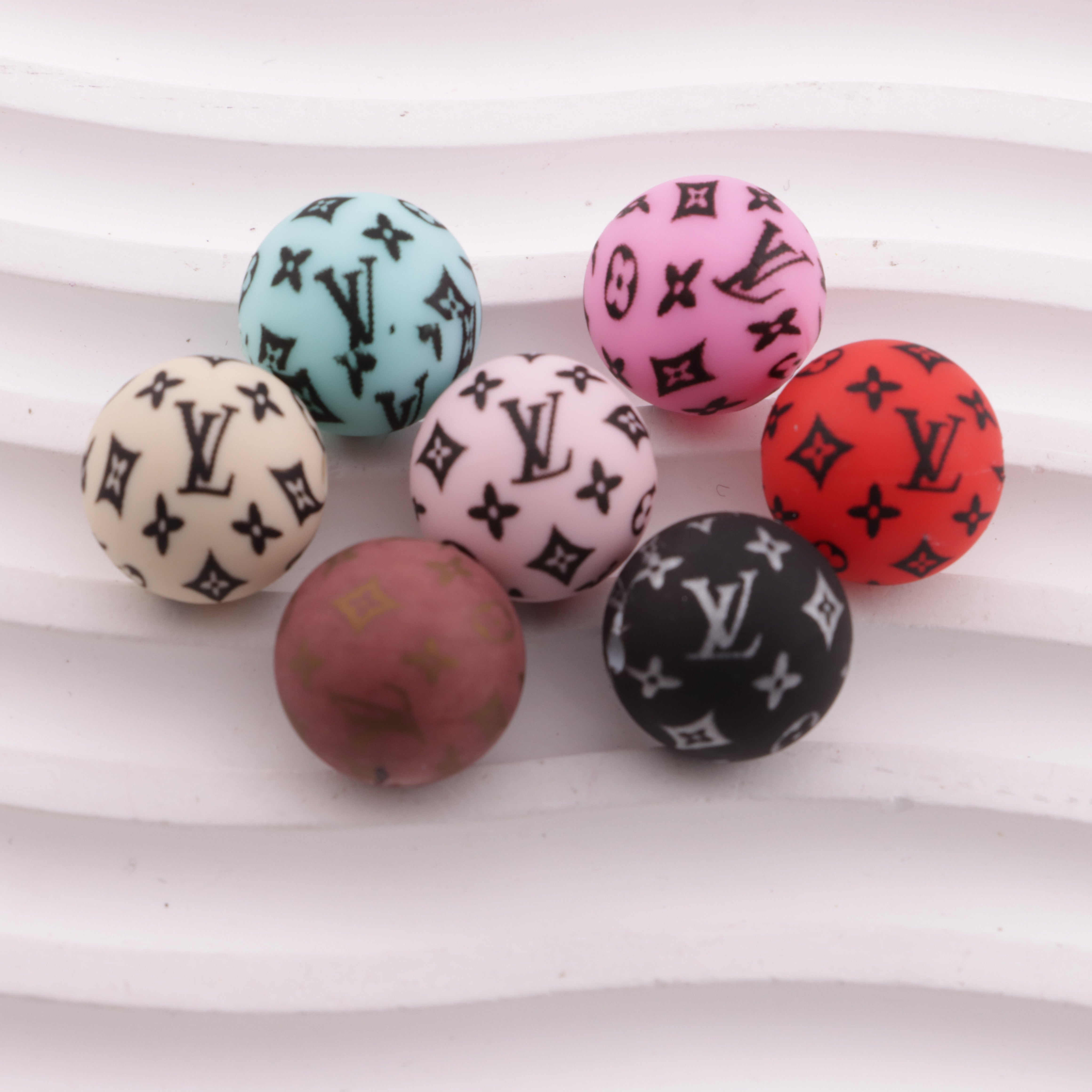 FS0767- 15MM LV Silicone Beads Zoe's DIY Shop